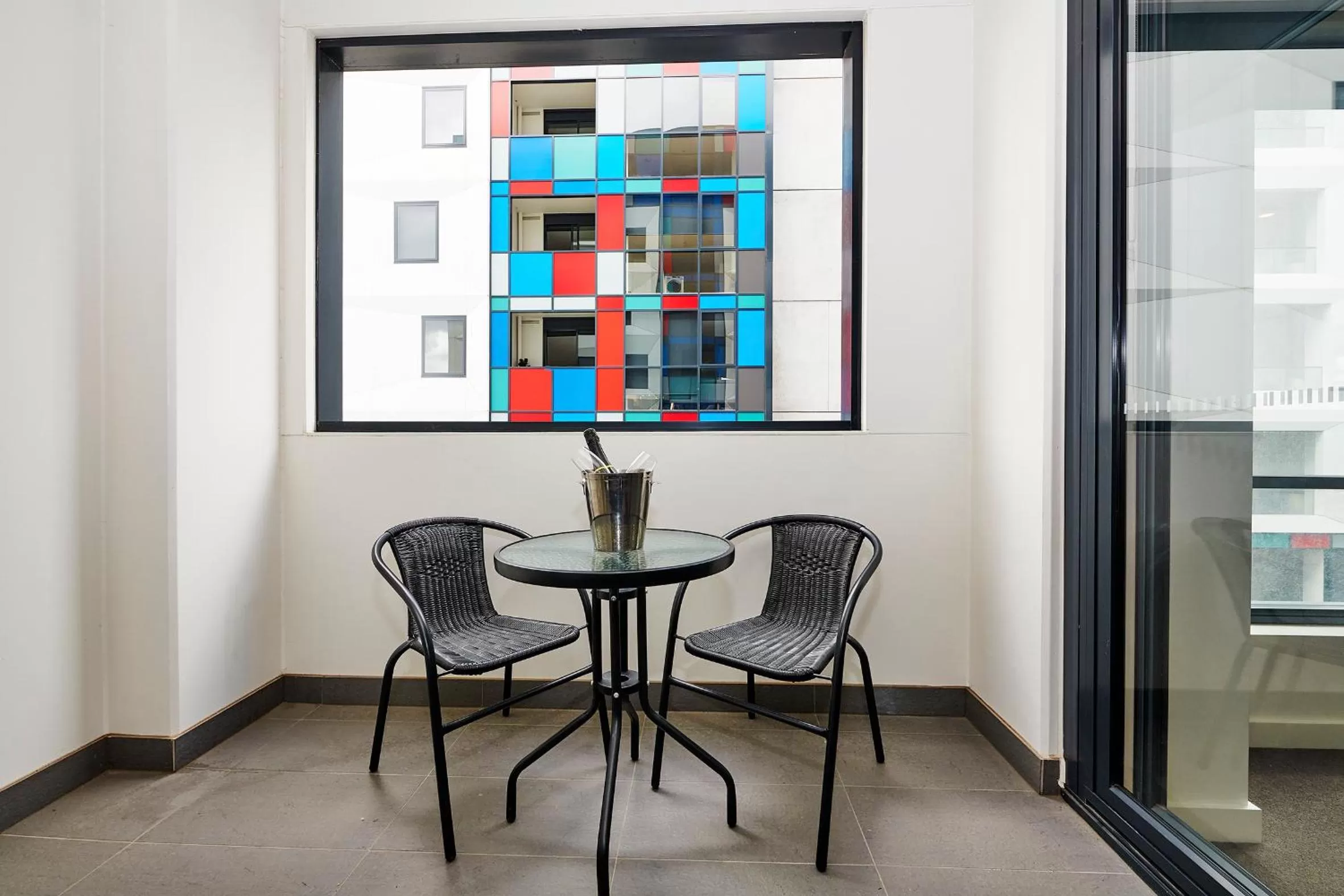 Melbourne Knox Central Apartment Hotel Official