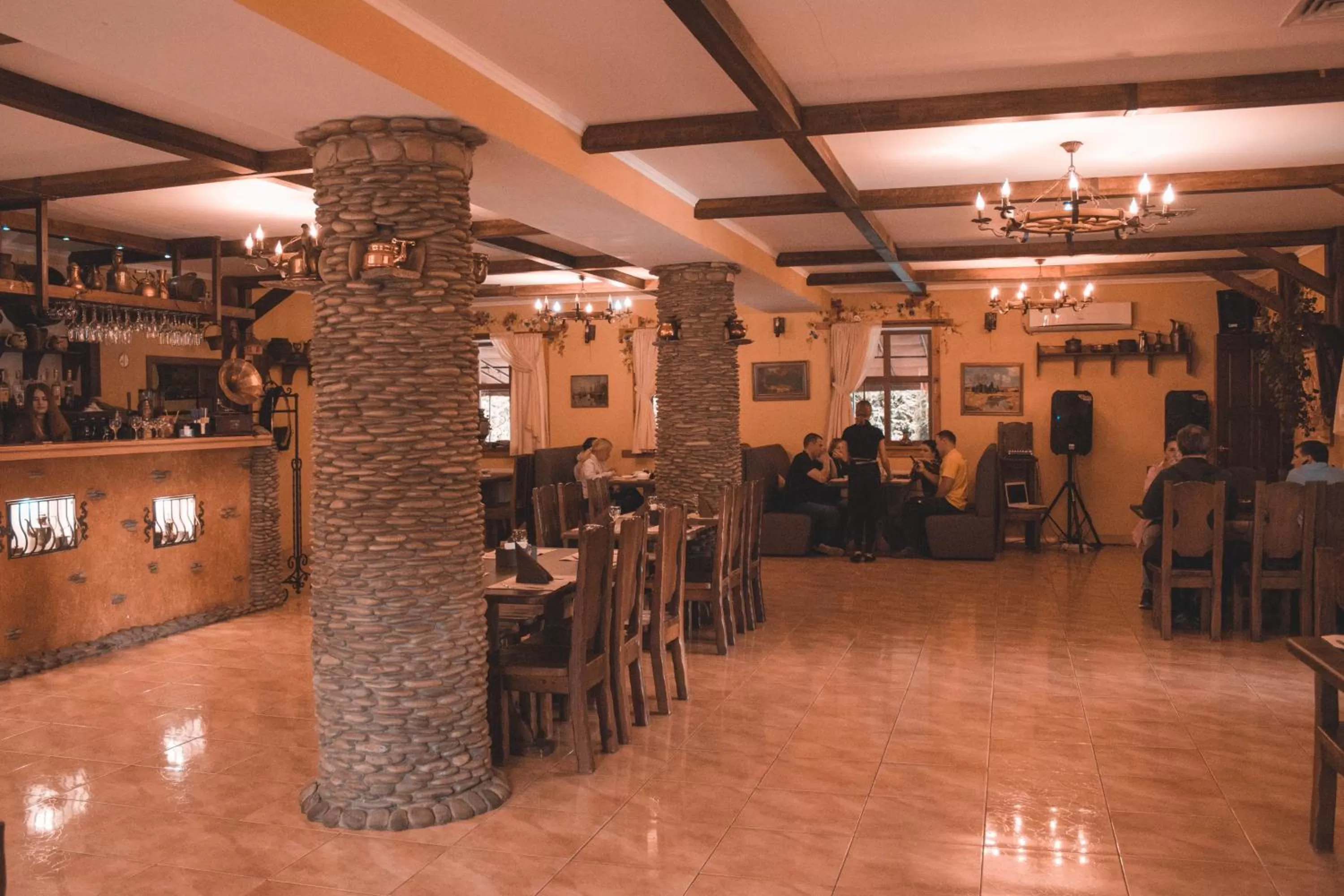 Restaurant/Places to Eat in Stara Vezha Hotel