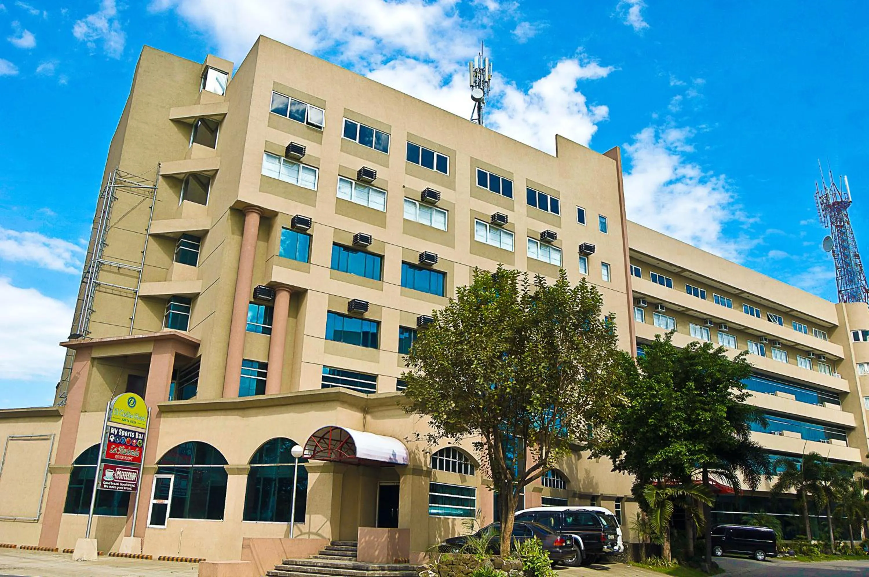 Facade/entrance in El Cielito Inn - Sta. Rosa