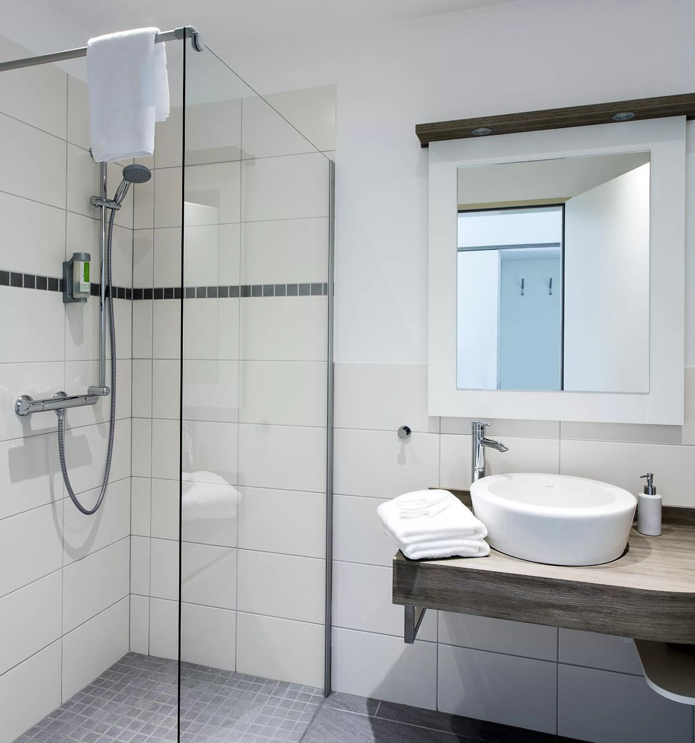 Bathroom in Lindenhof 1887 - Hotel & Restaurant