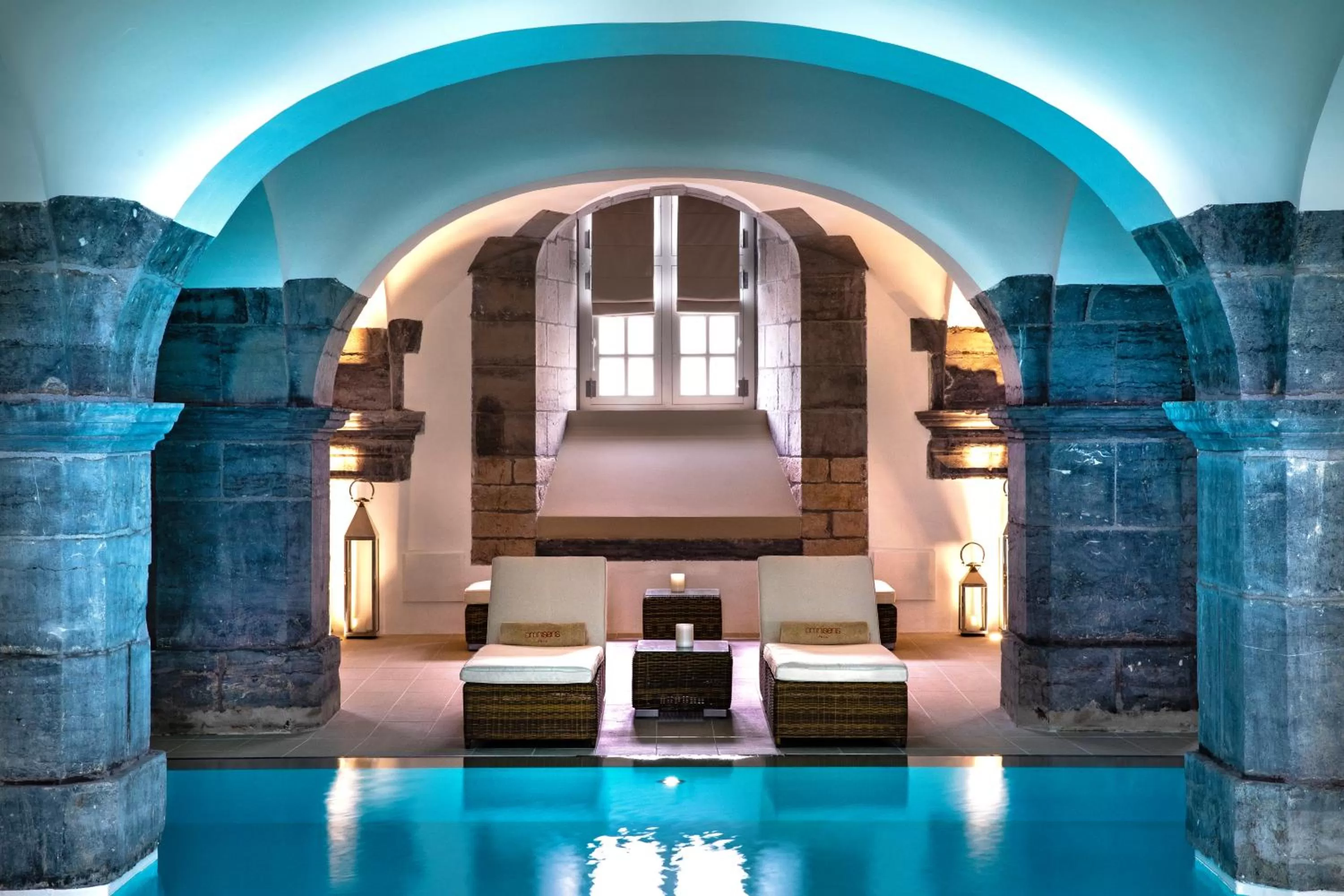 Swimming pool in Royal Hainaut Spa & Resort Hotel