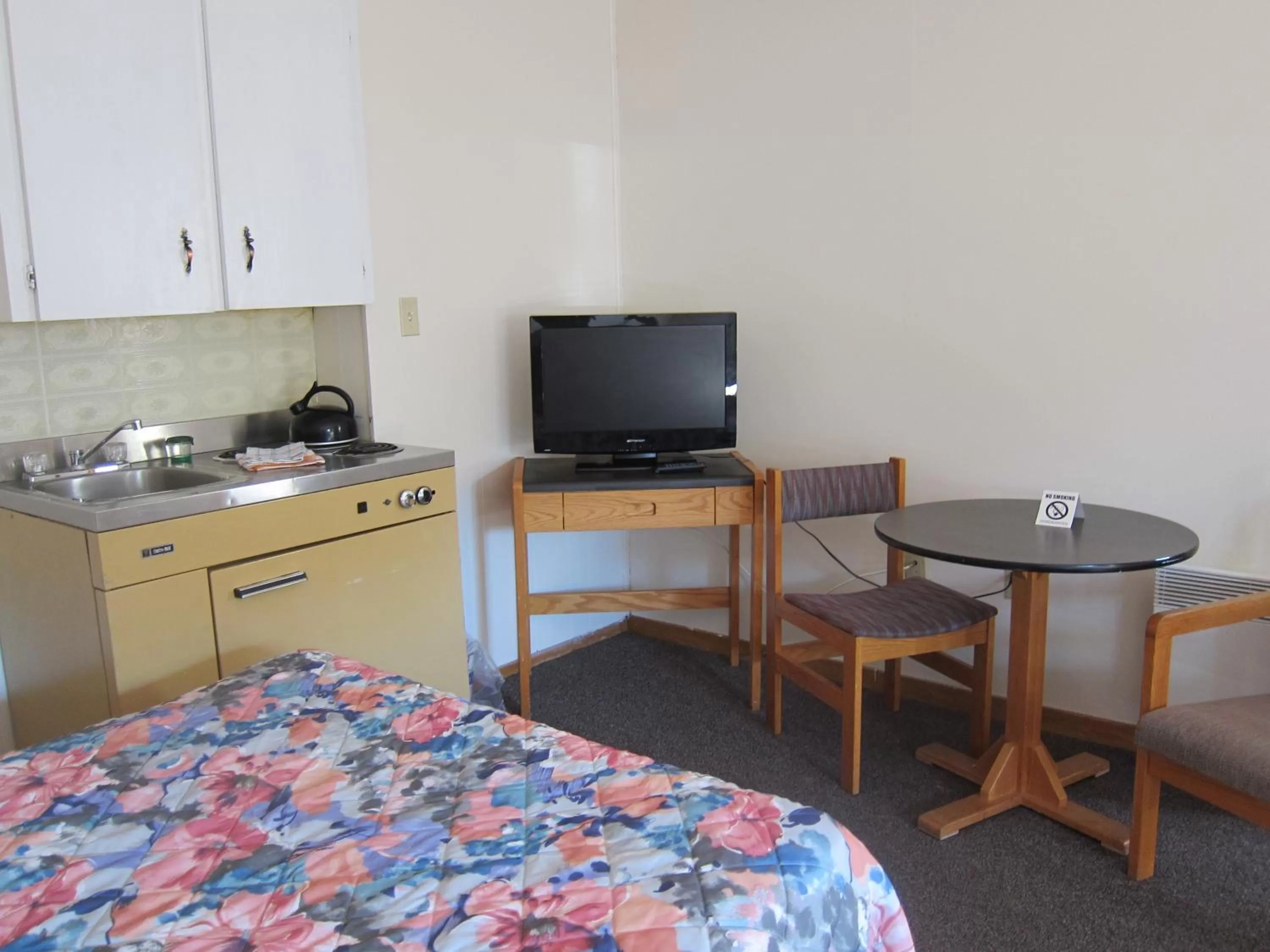 Decorative detail in Shine Motel