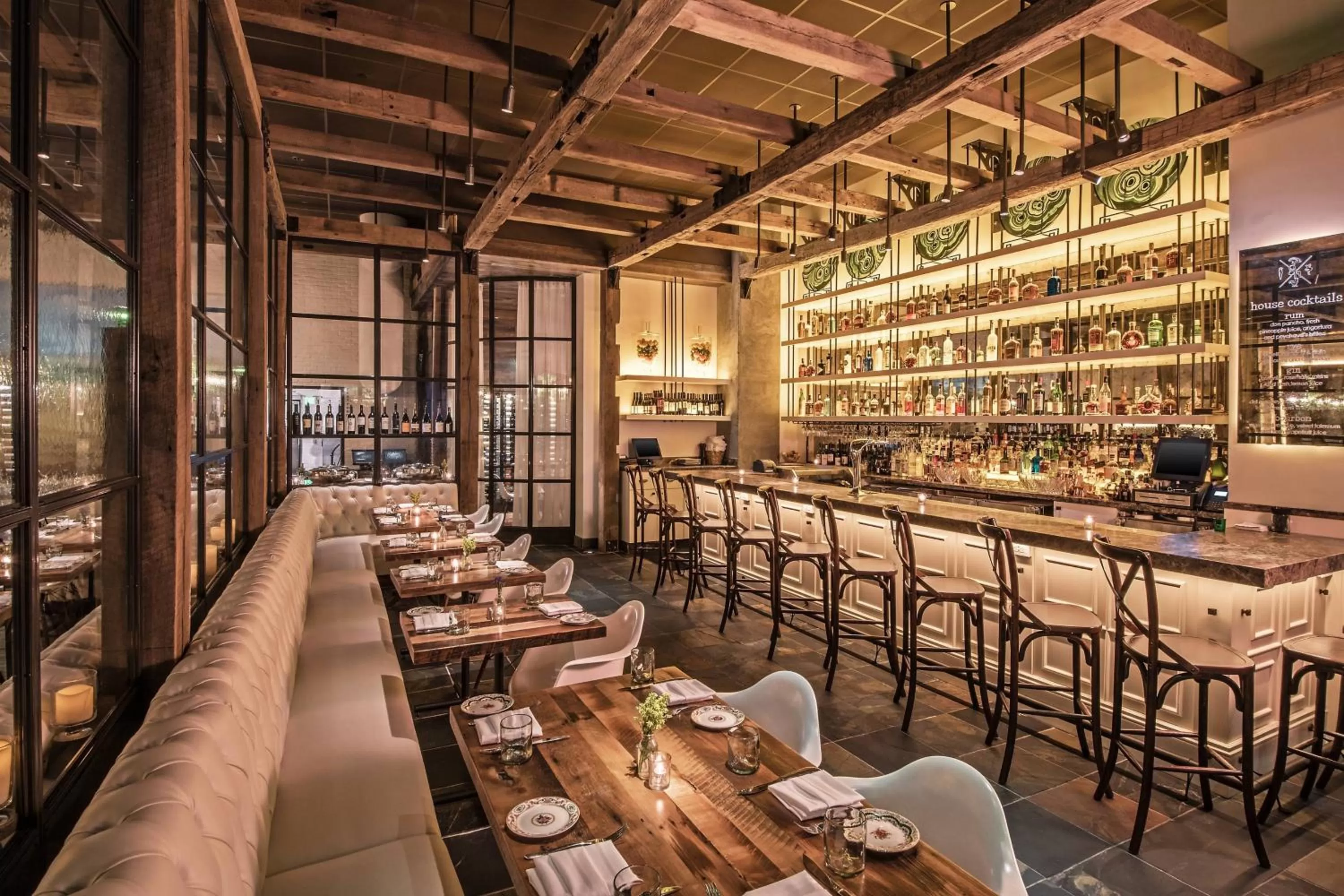 Lounge or bar in Le Meridien Columbus, The Joseph