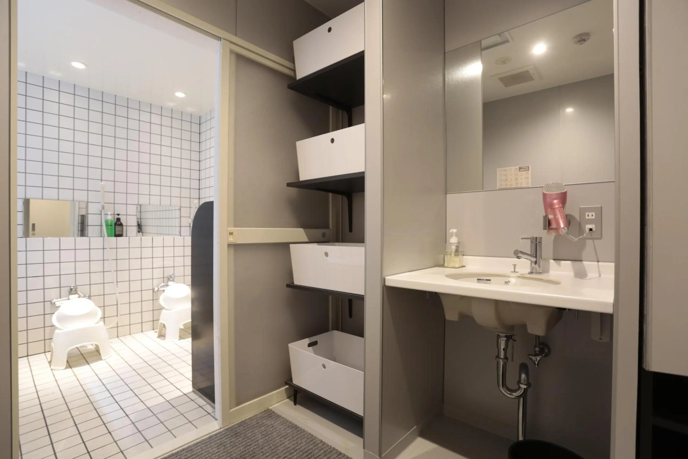 Public Bath in Hotel Sunplaza 2