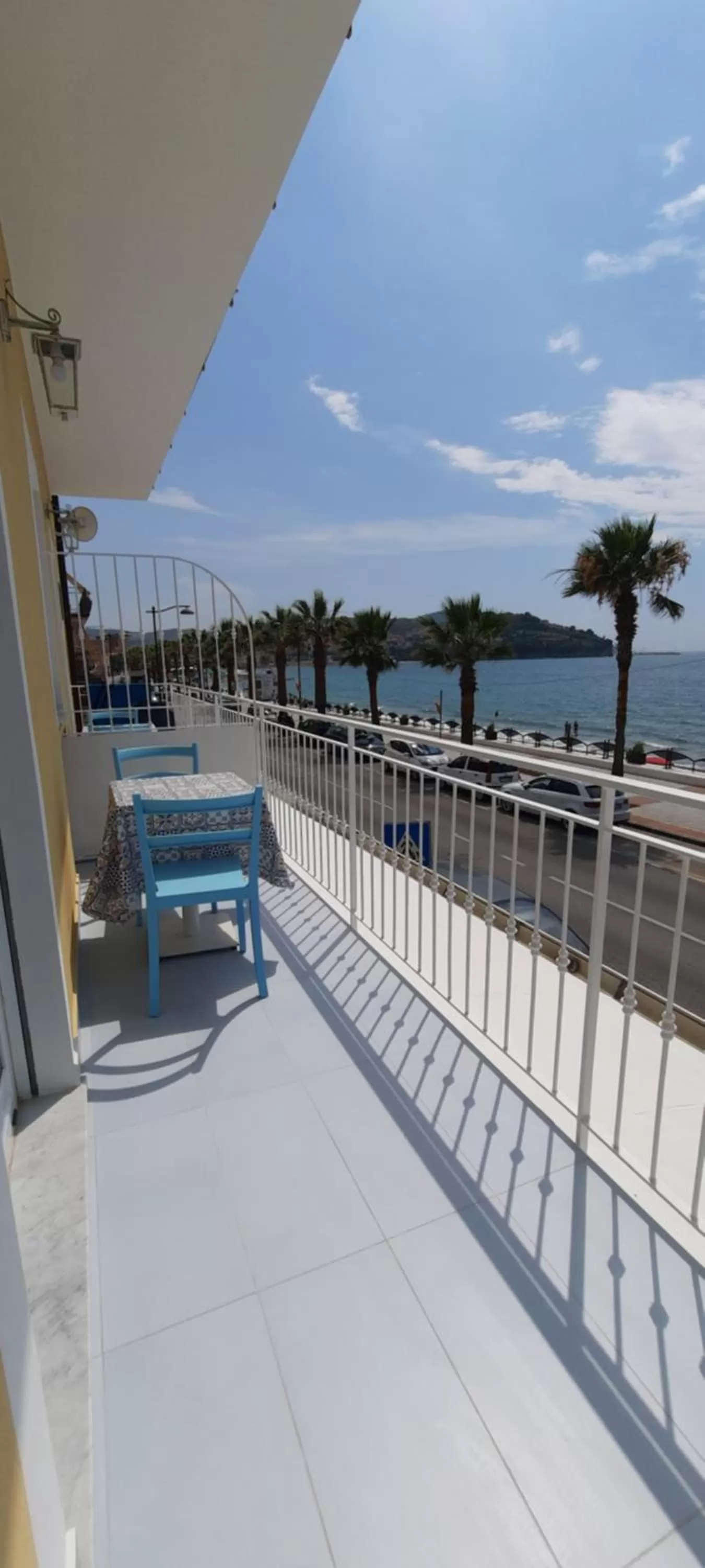Balcony/Terrace in B & Beach