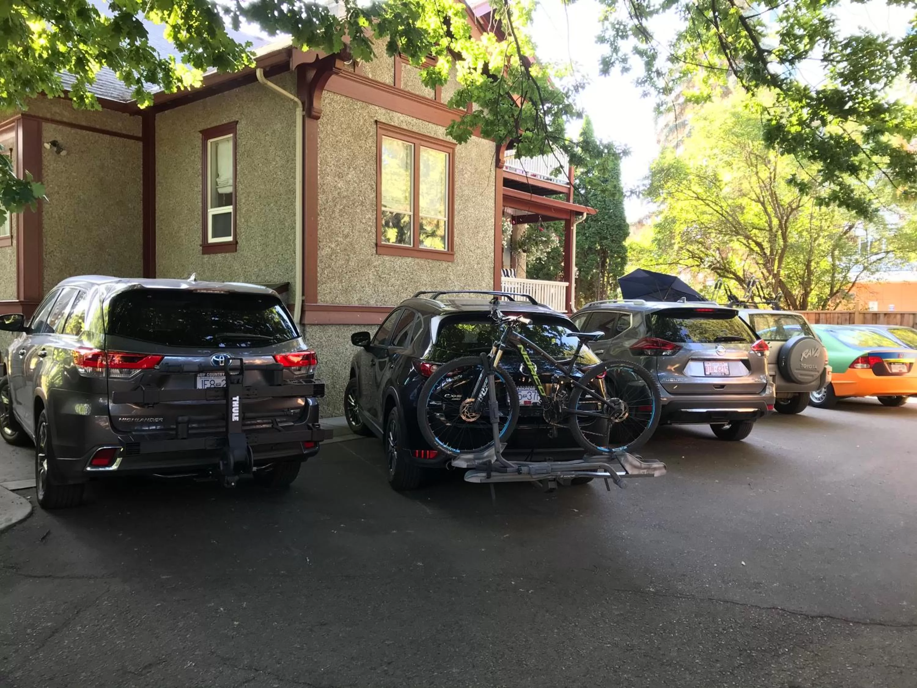 Facade/entrance in Stirling House