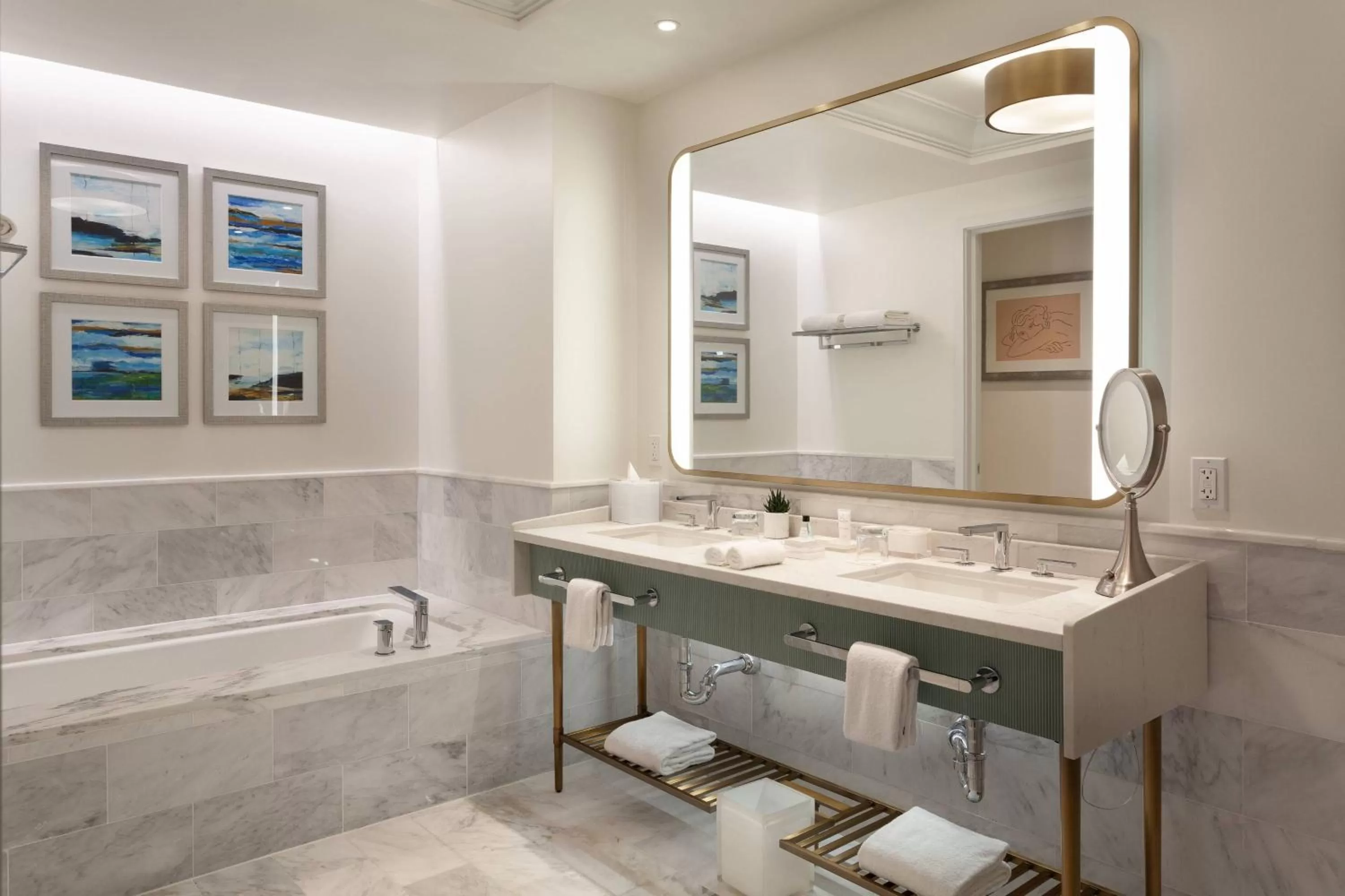 Bathroom in JW Marriott Miami Turnberry Resort & Spa