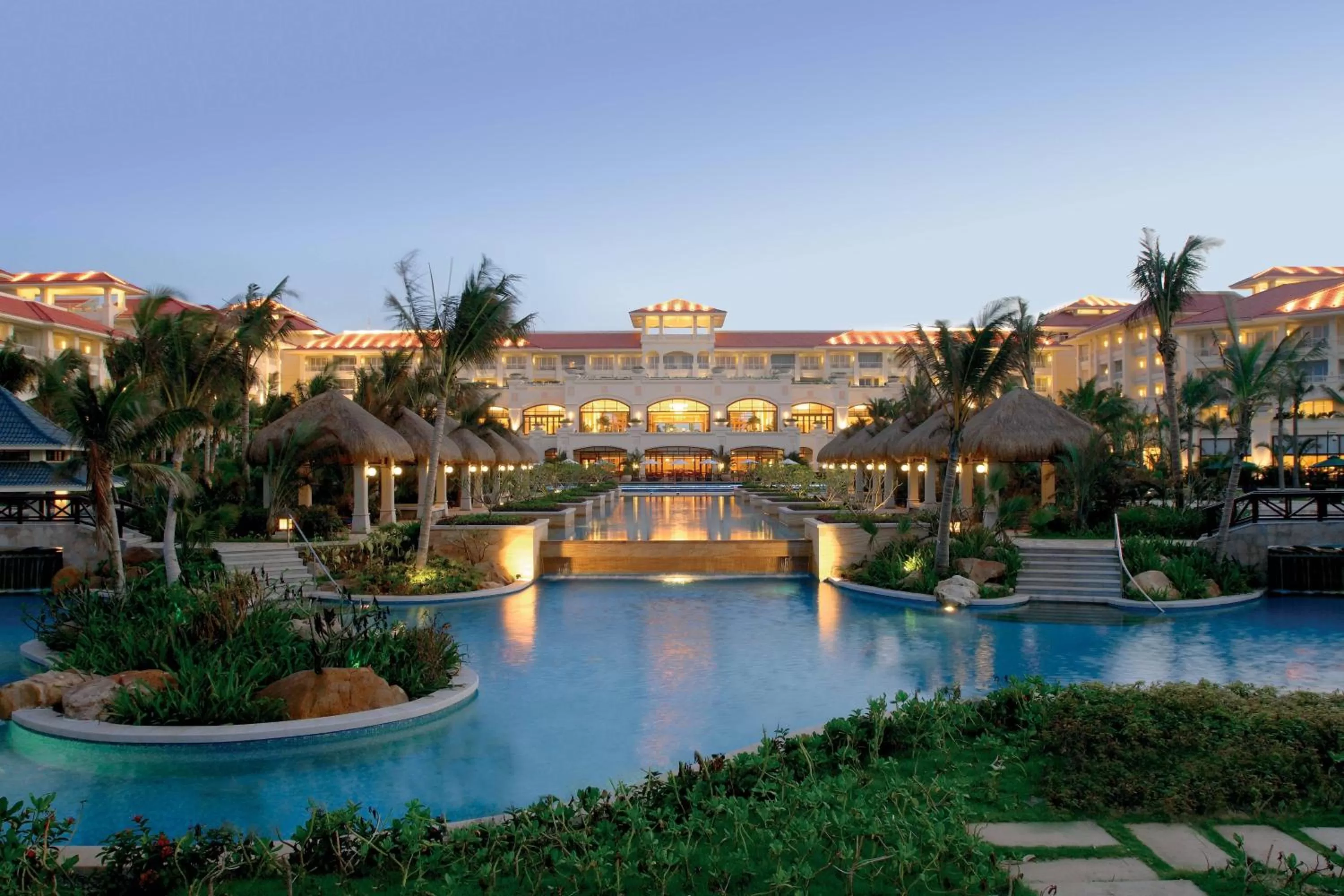 Property building in Sheraton Haikou Hotel