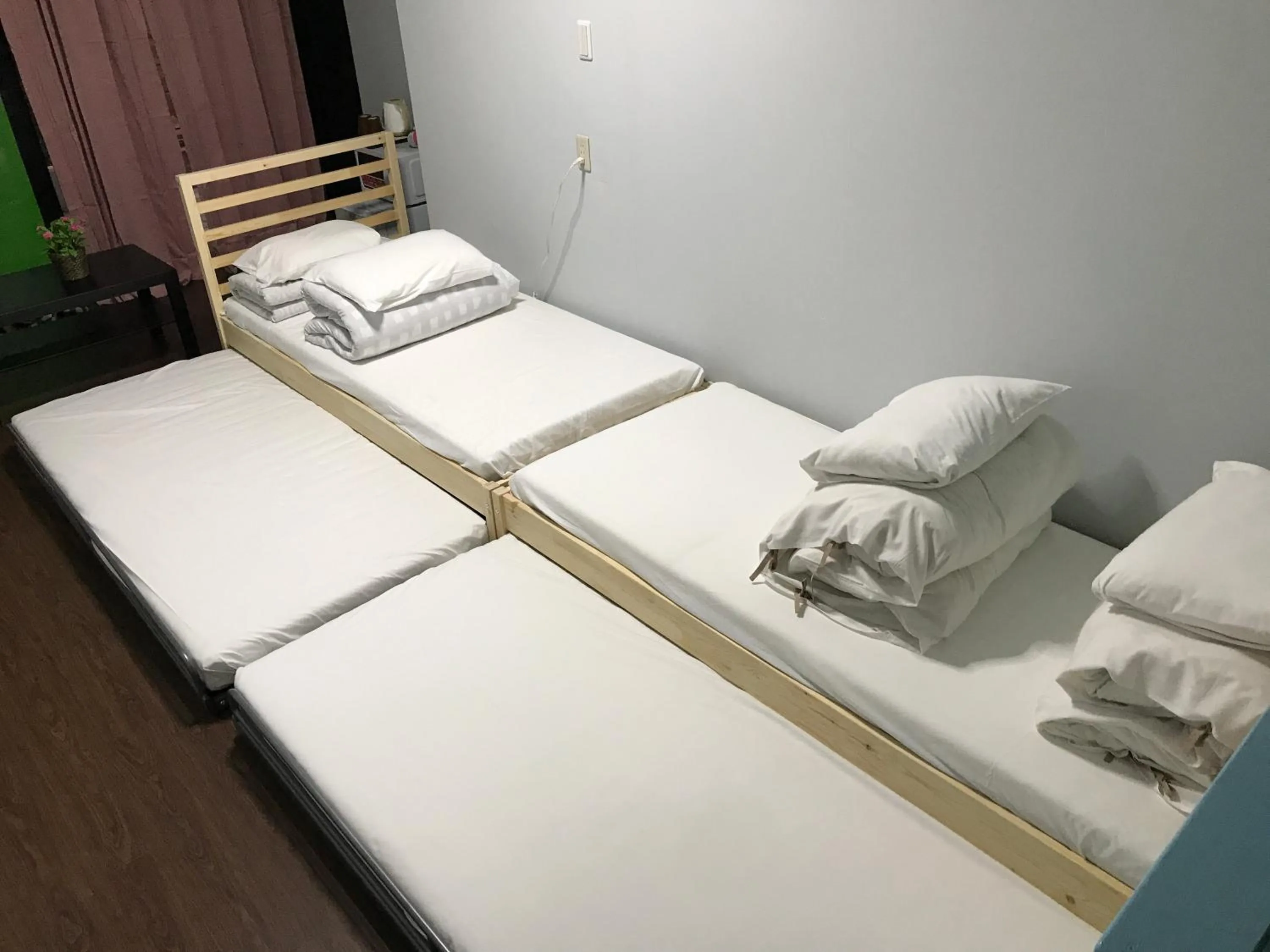 Bed in Sophiearth Apartment