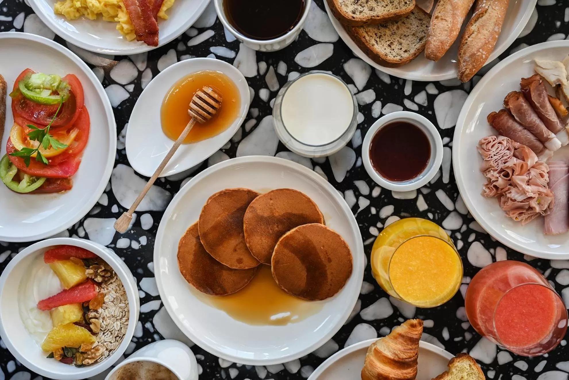 Food and drinks in OKKO Hotels Toulon Centre