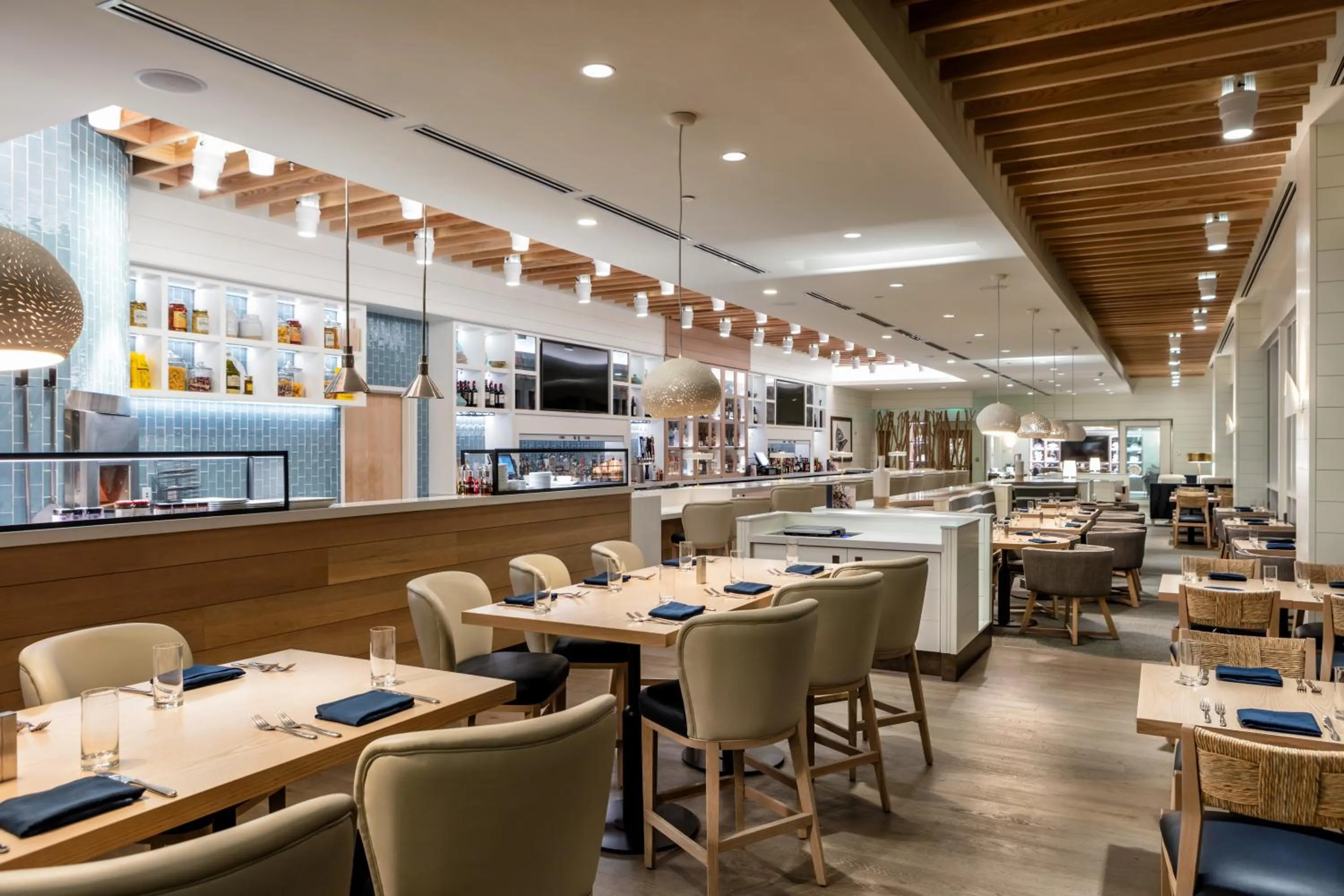 Restaurant/places to eat in Lido Beach Resort - Sarasota