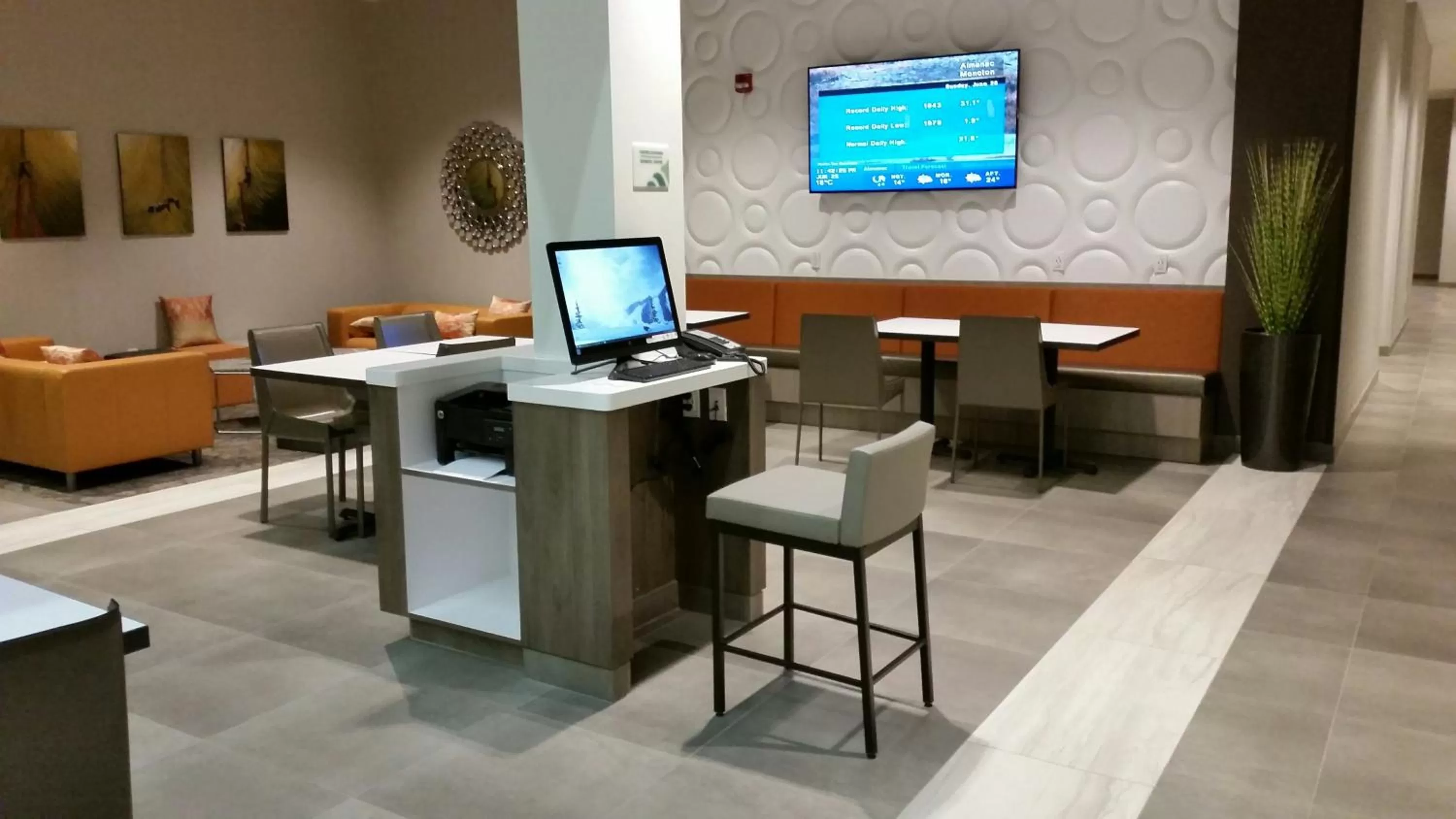 Area and facilities in Wingate by Wyndham Dieppe Moncton