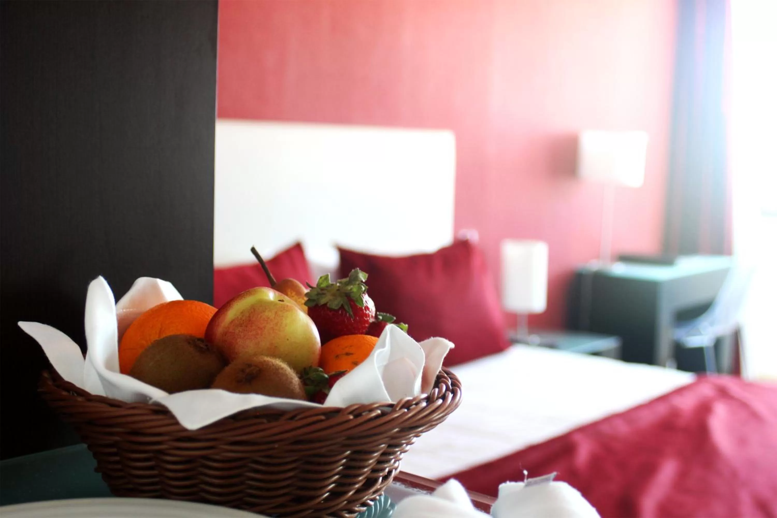 Food, Bed in Miramar Hotel Spa & Apartments