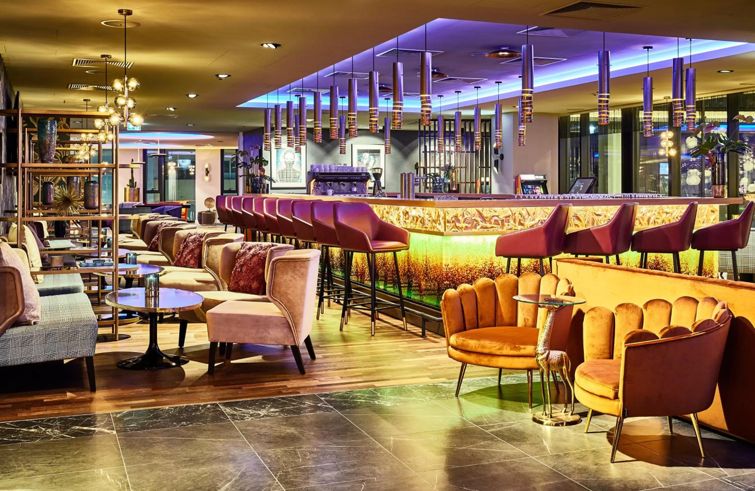 Lounge or bar in NYX Hotel Warsaw by Leonardo Hotels