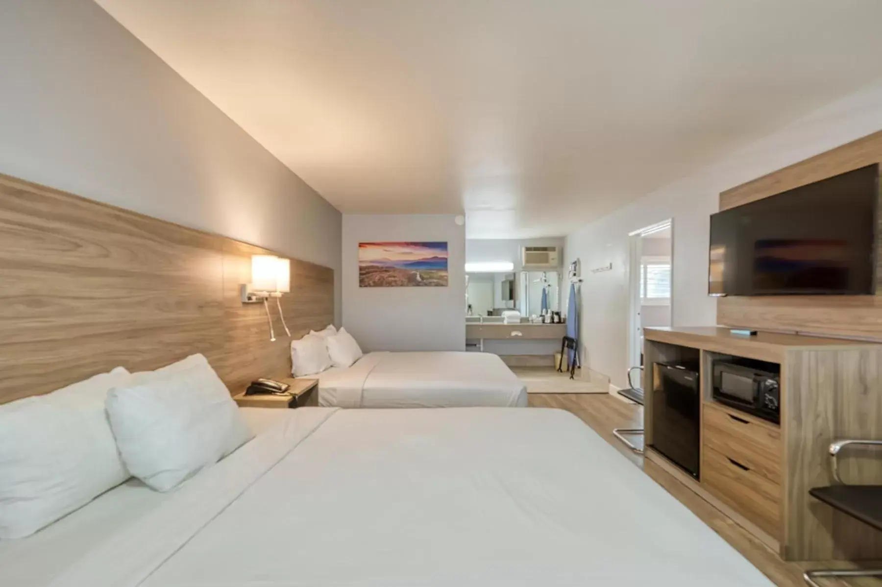 Family Suite in Vagabond Inn San Luis Obispo Family Suite in Vagabond Inn San Luis Obispo