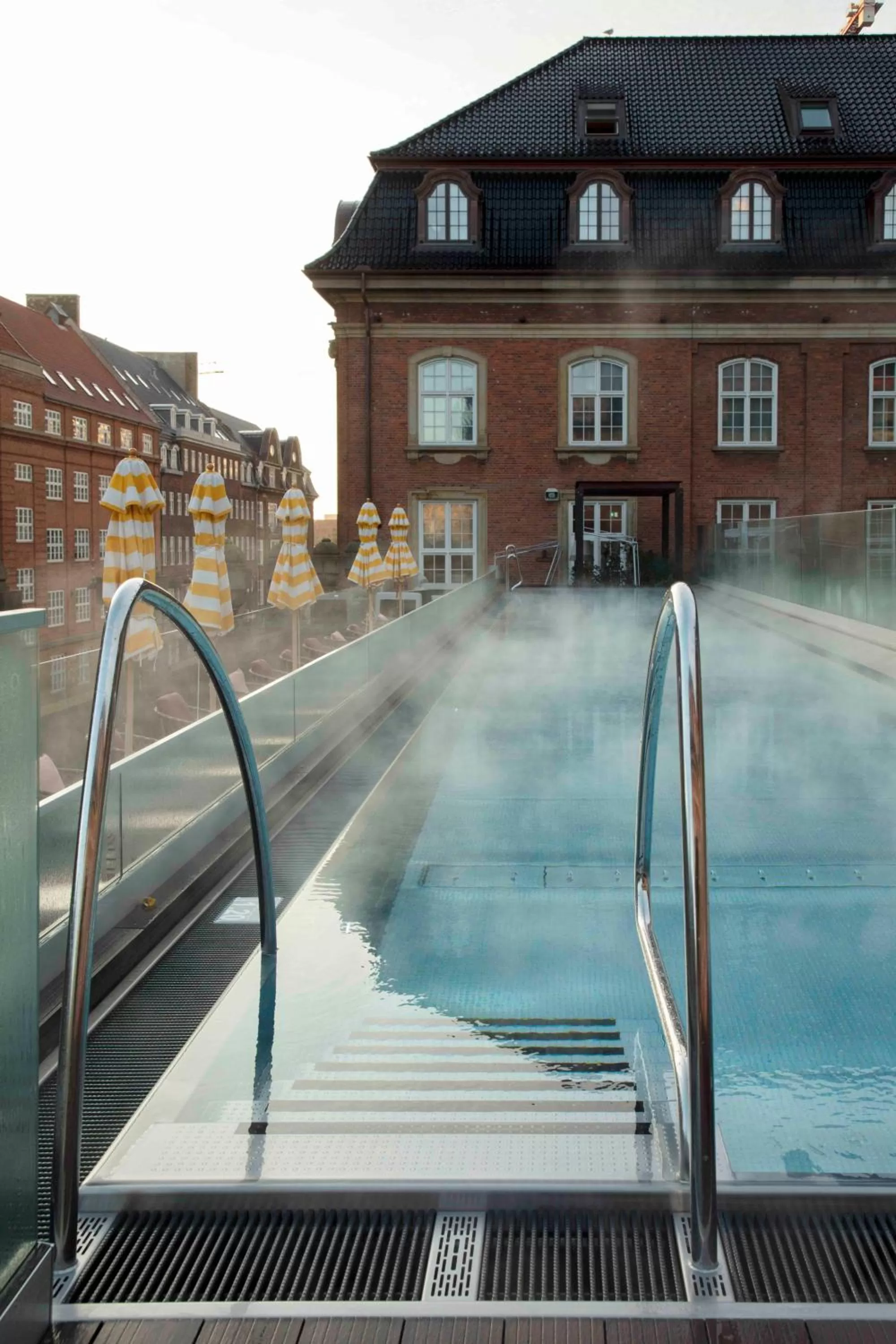 Swimming pool in Villa Copenhagen