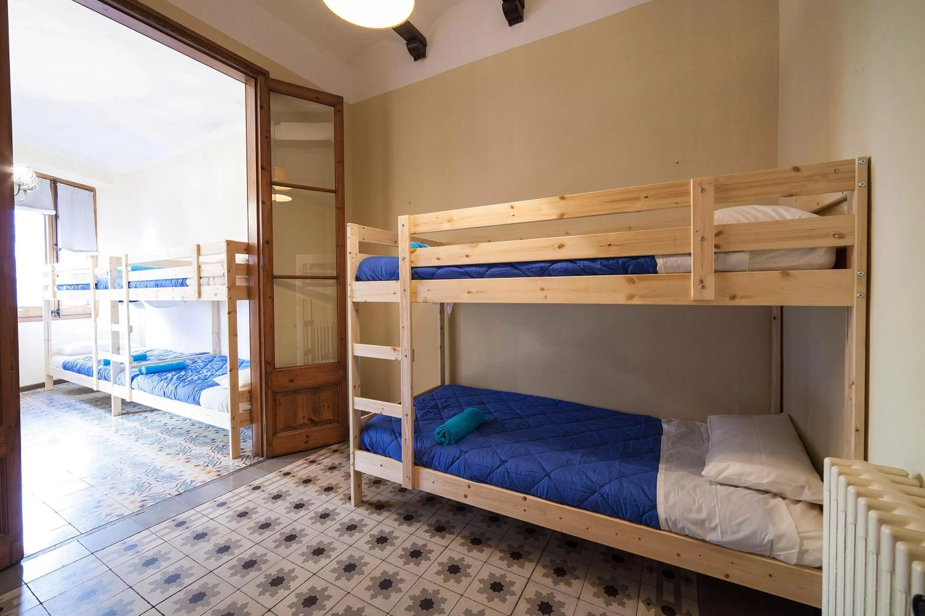 bunk bed, Bed in Bed in Girona