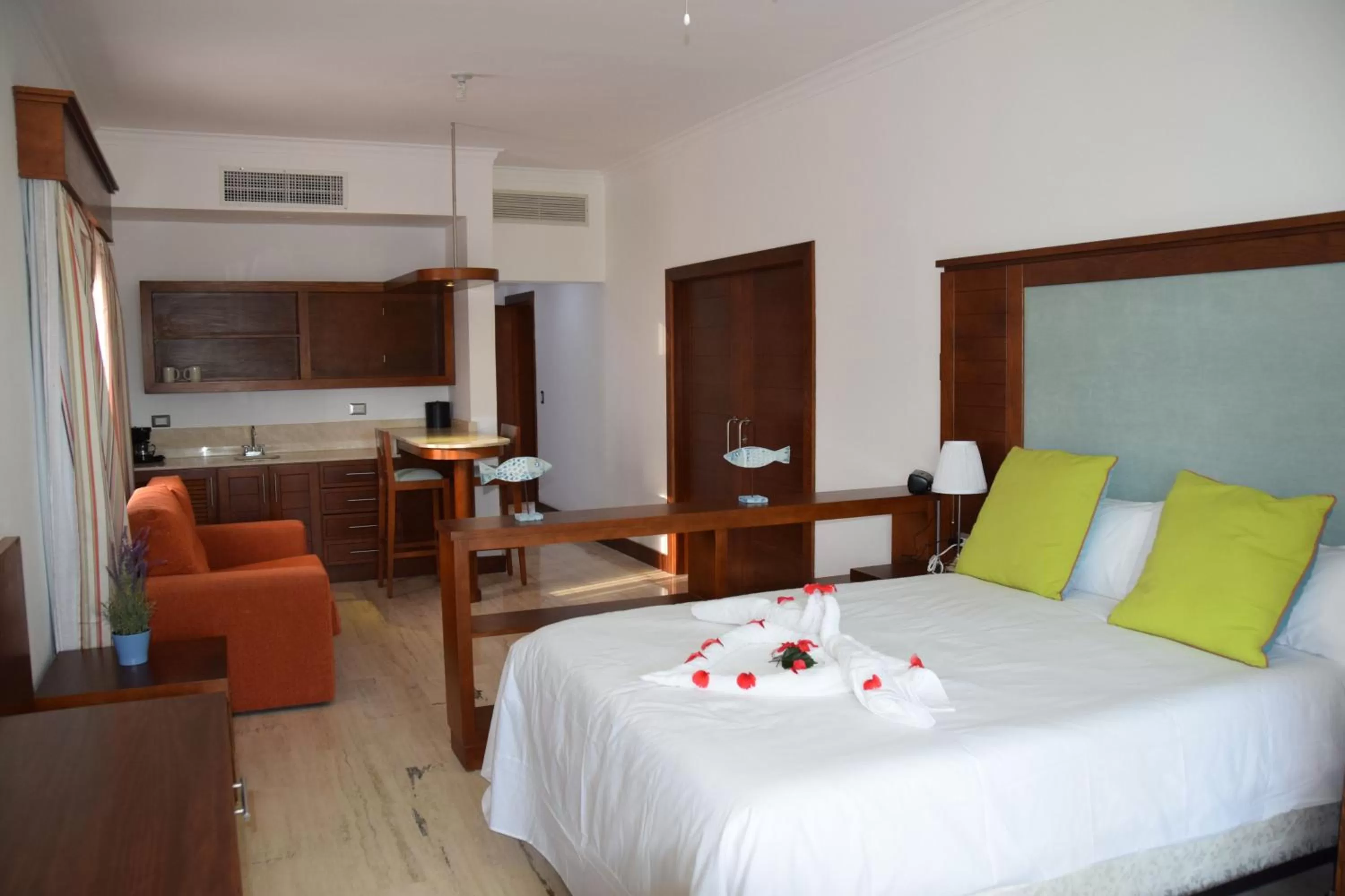 Living room in Sunset Boutique Hotel All Suites