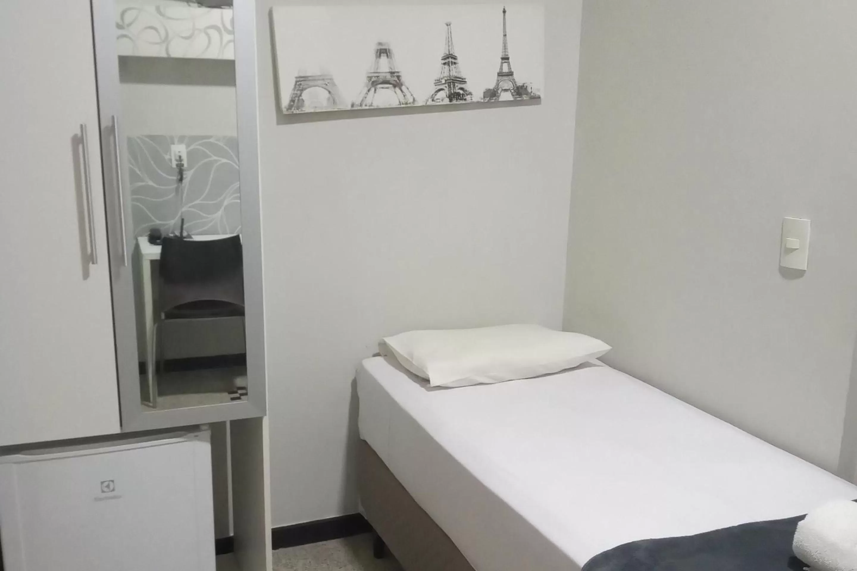 Bedroom, Bed in Compacto Hotel Alphaville Campinas