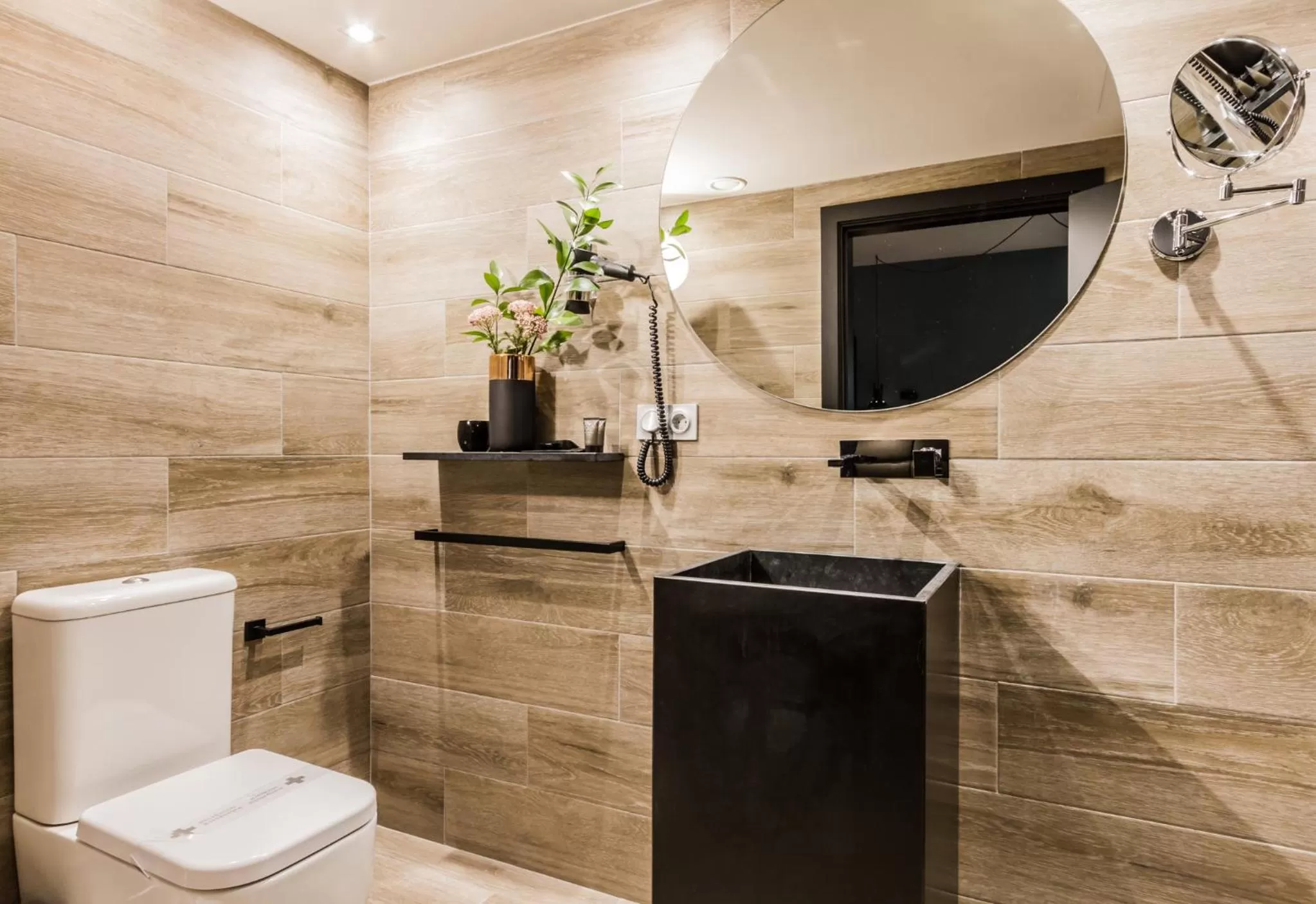 Decorative detail in Hotel Pamplona Plaza