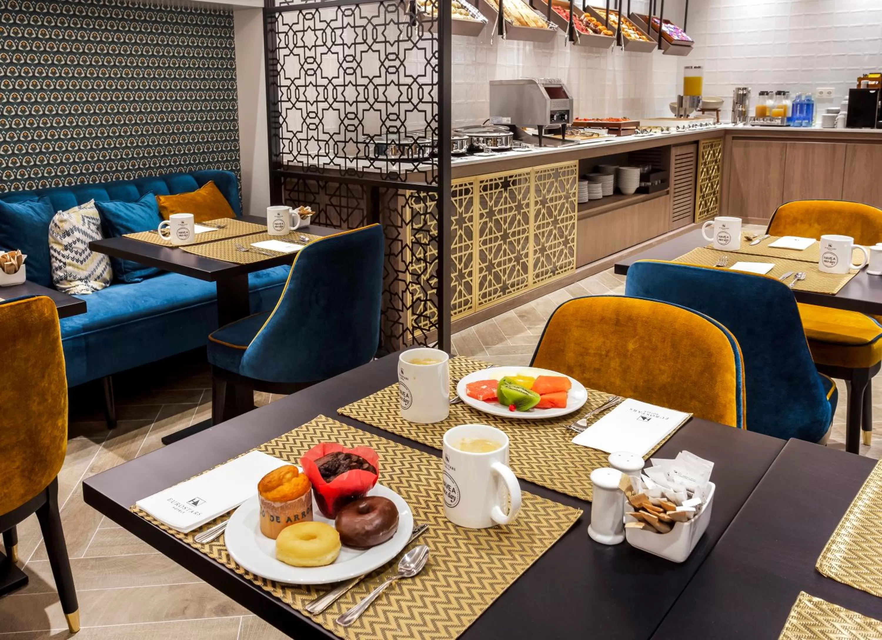 Lounge or bar in Eurostars Puerta Real