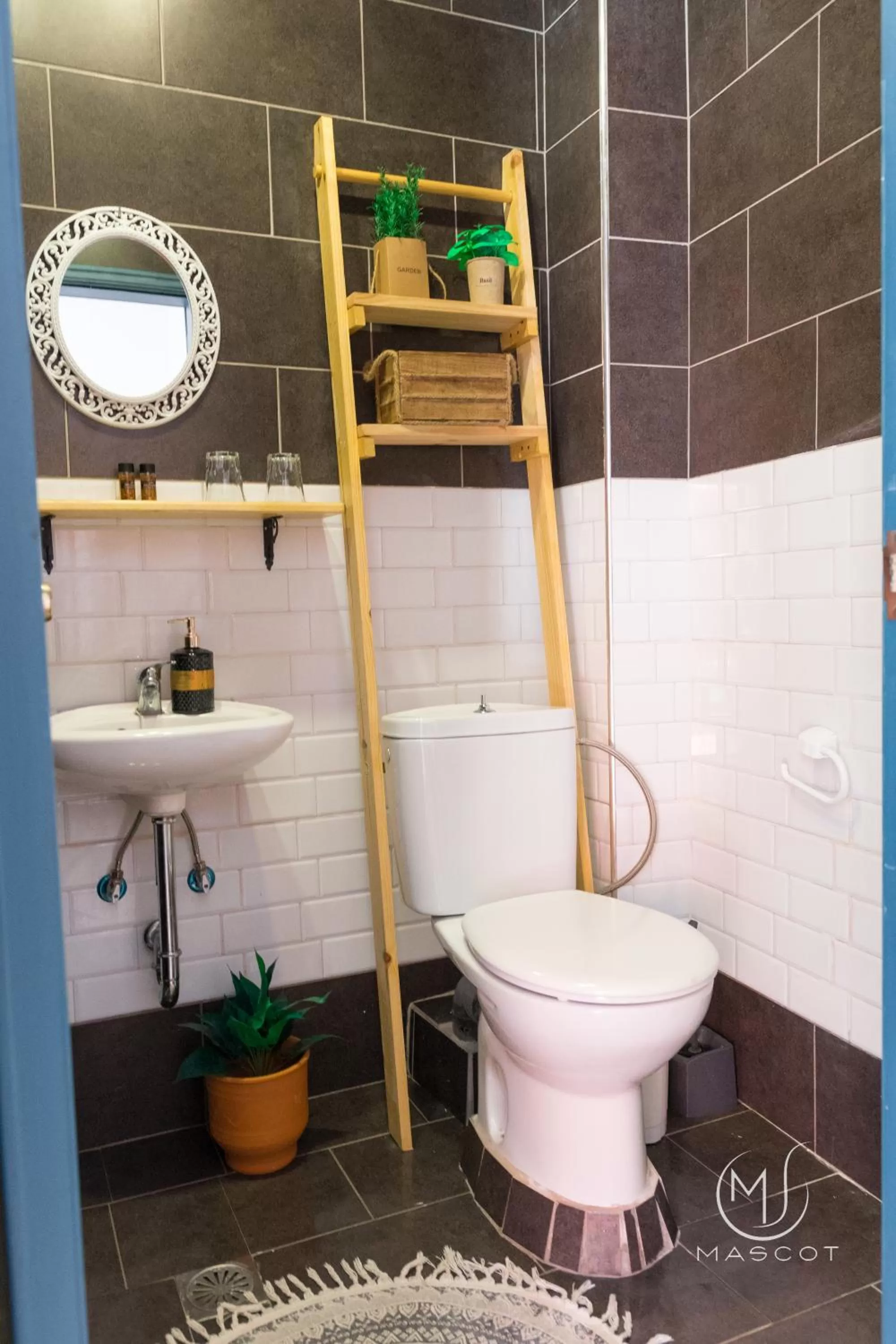 Bathroom in Mascot Garden Rooms