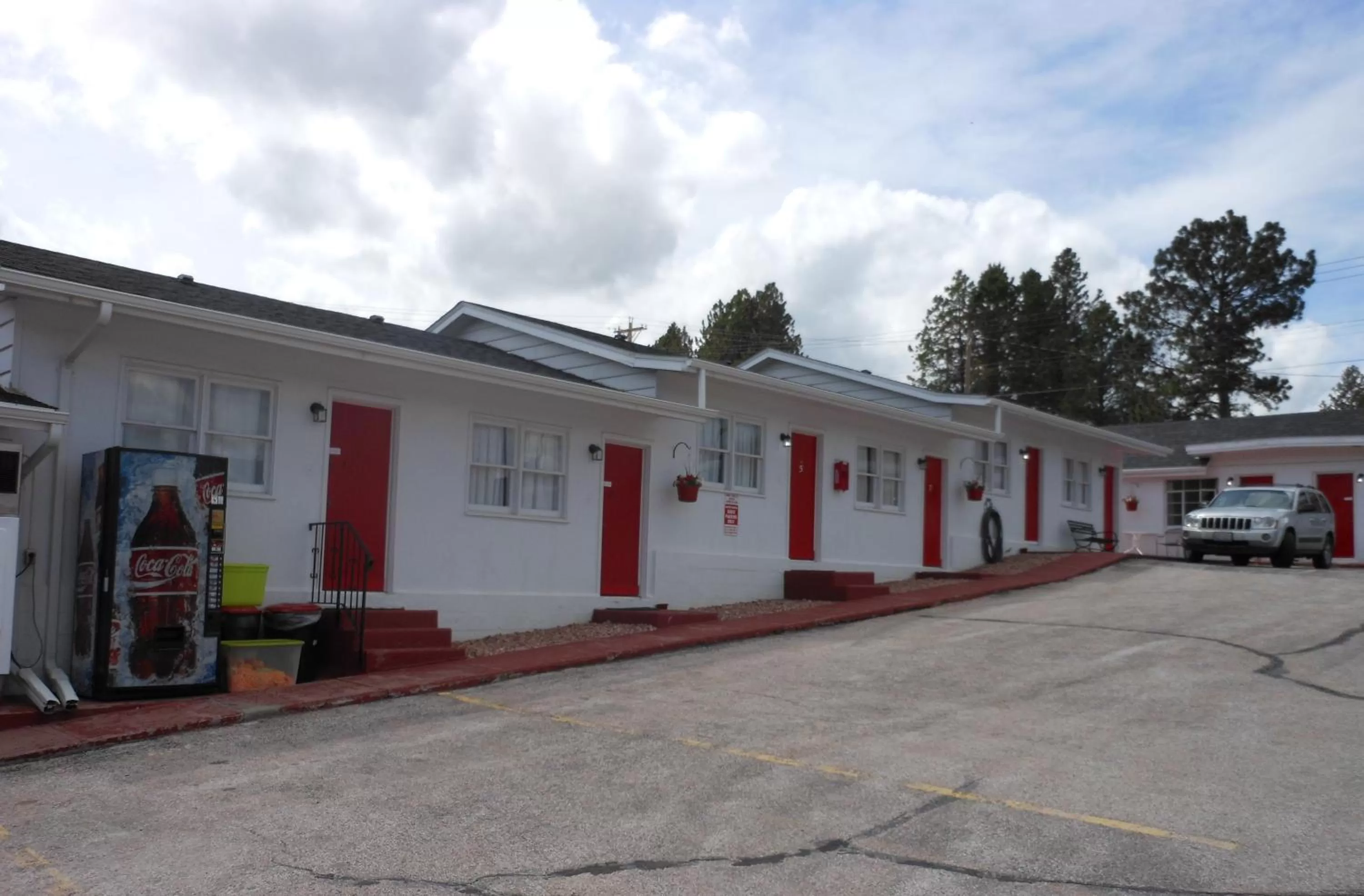 Facade/entrance in Rocket Motel