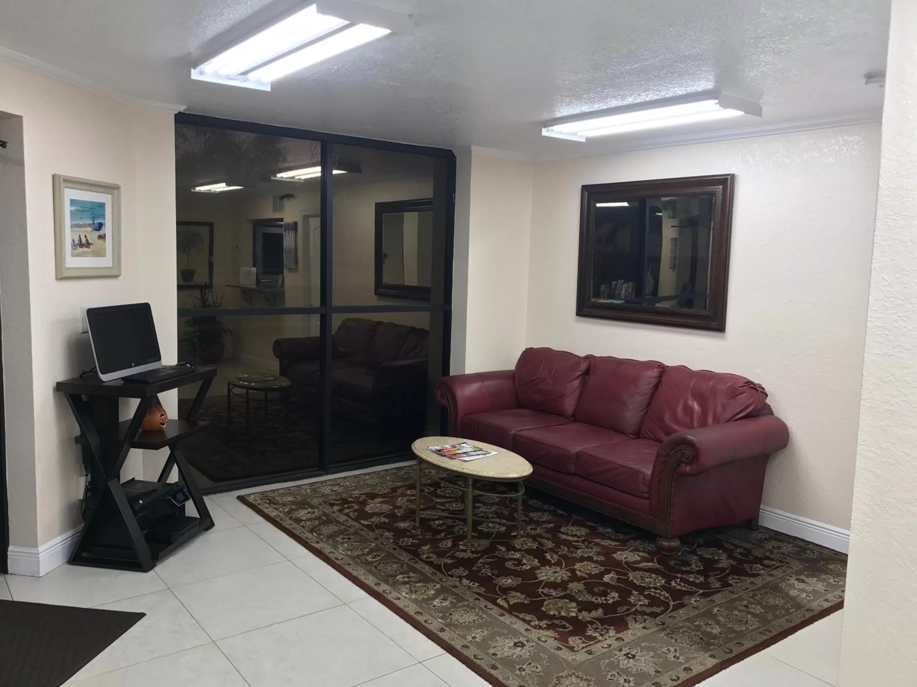 At Home Inn - Fort Pierce