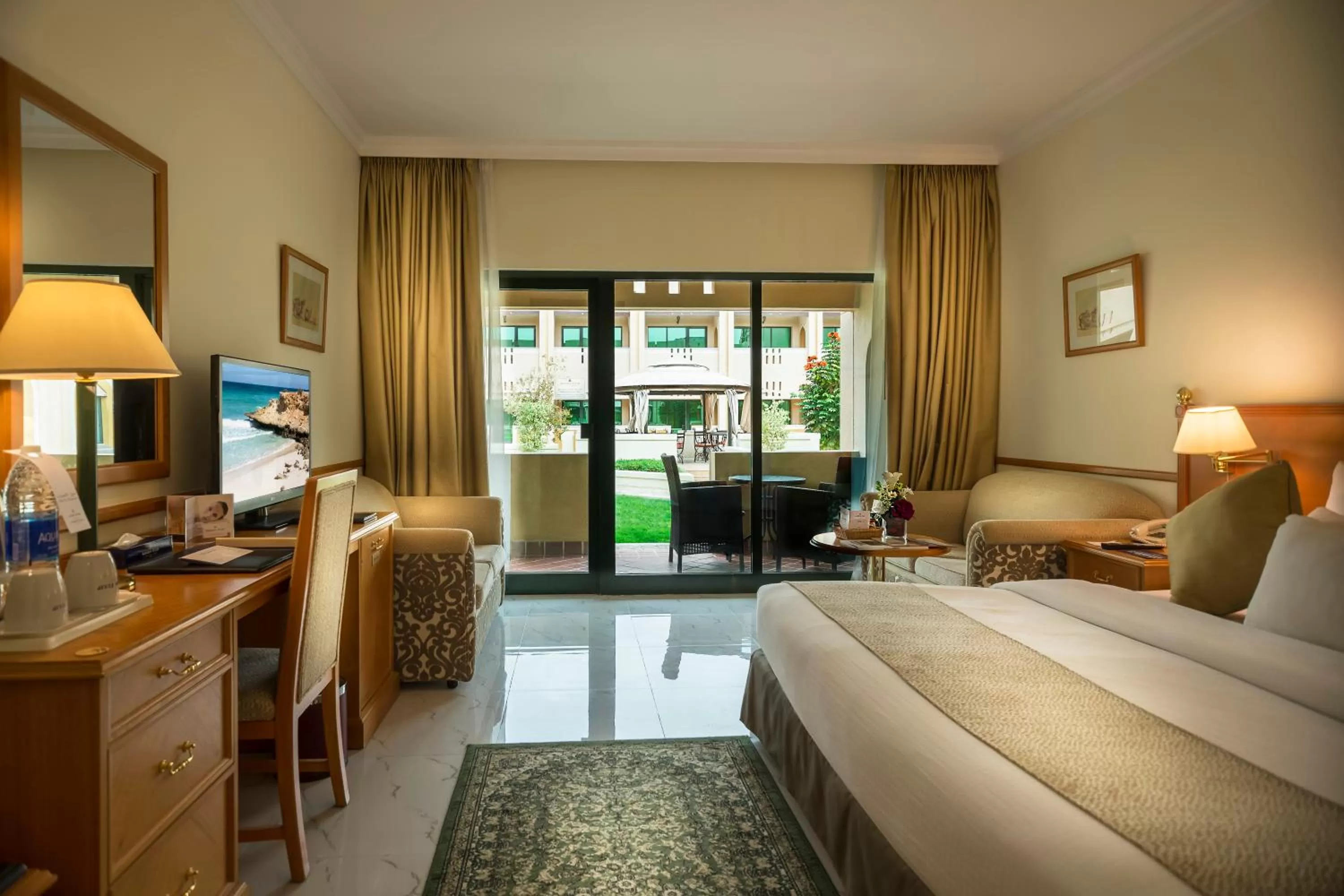 Bedroom, Bed in Golden Tulip Nizwa Hotel