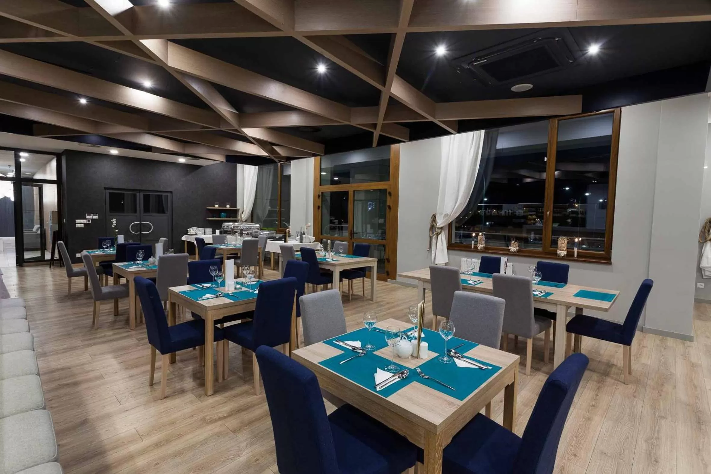 Restaurant/places to eat in Hotel Zatoka