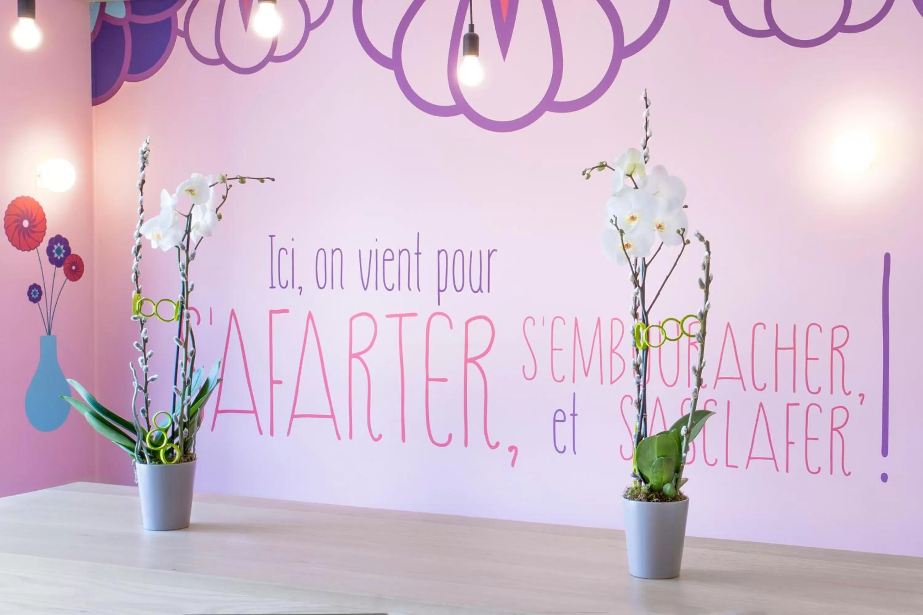 Lounge or bar in ibis Styles Perpignan Canet En Roussillon