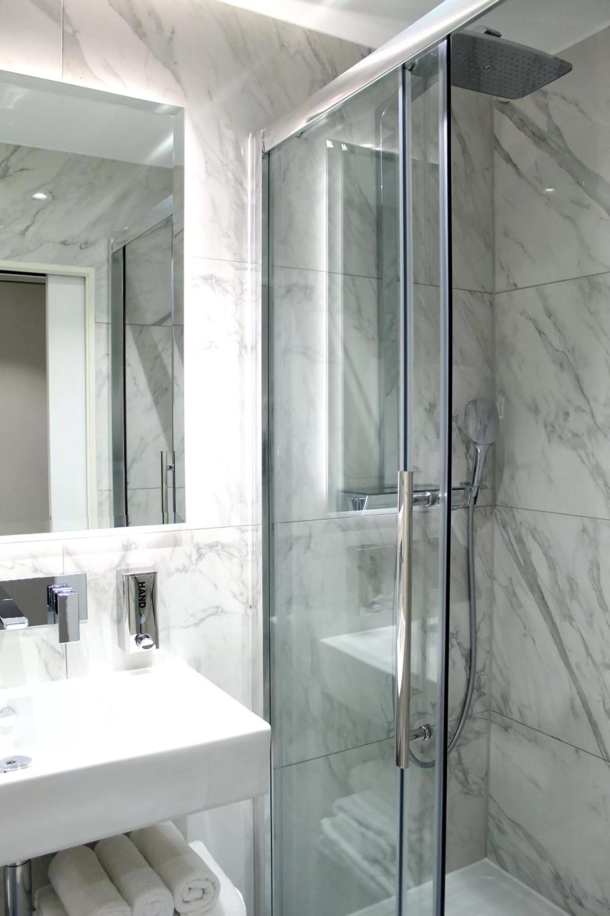 Bathroom in NOX Richmond