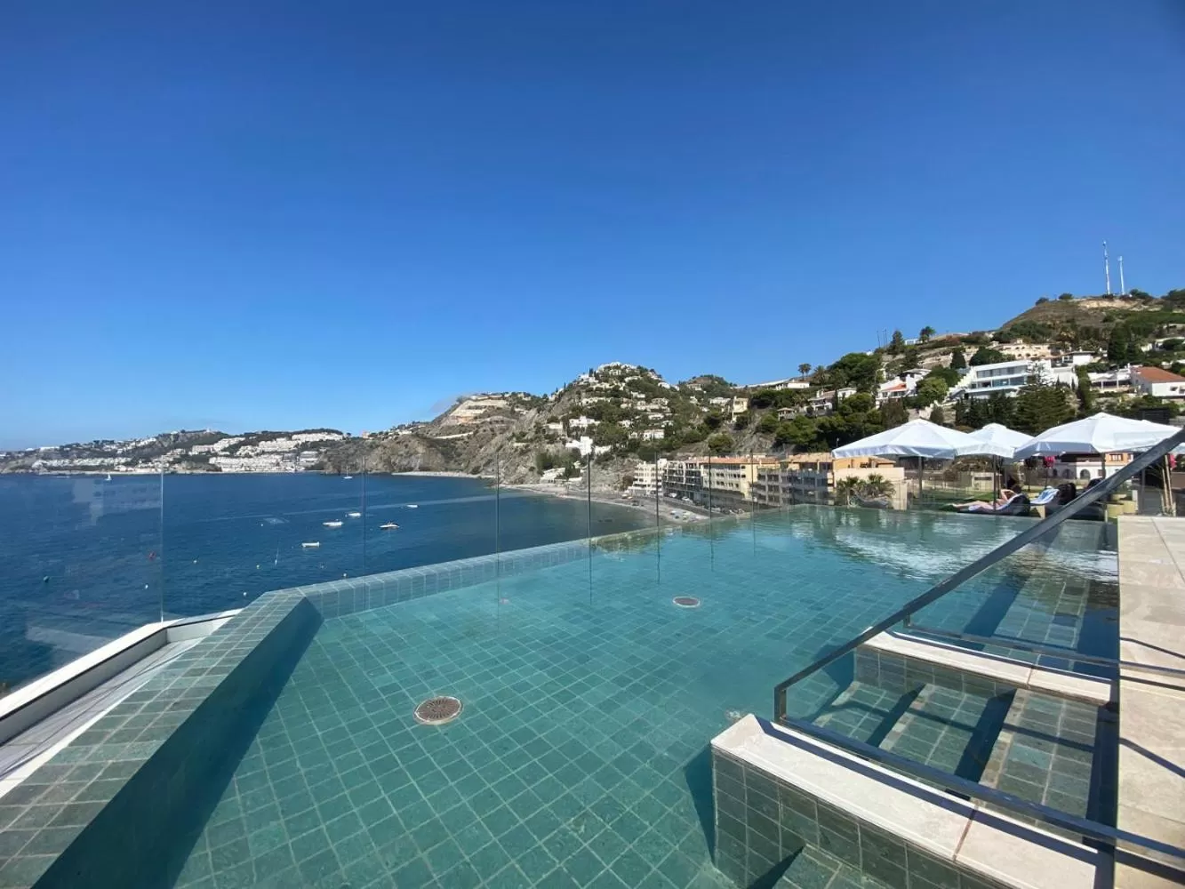 Swimming pool in ON ALETA ROOM designed for adults