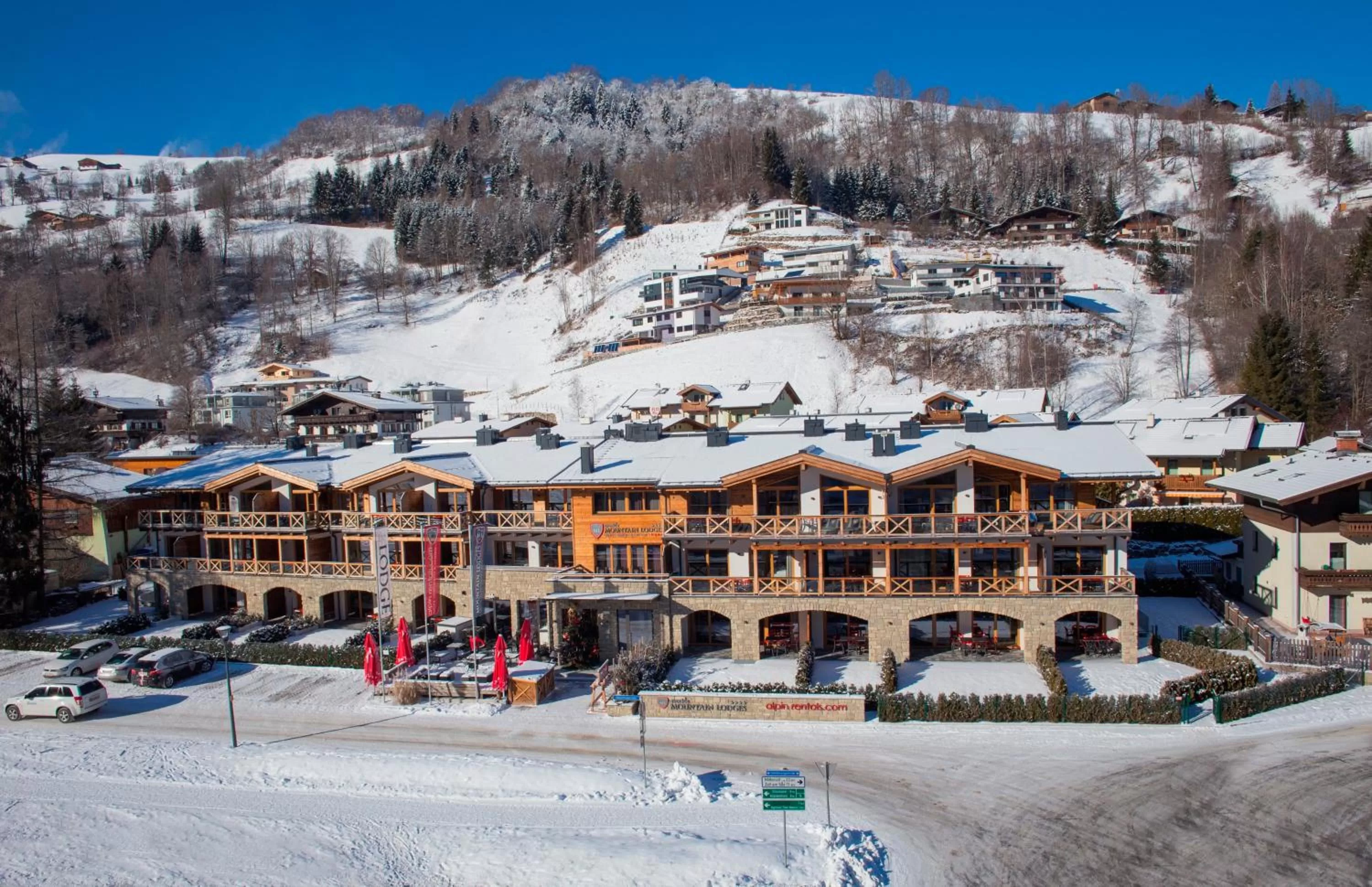 Property building in AvenidA Mountain Lodges Kaprun
