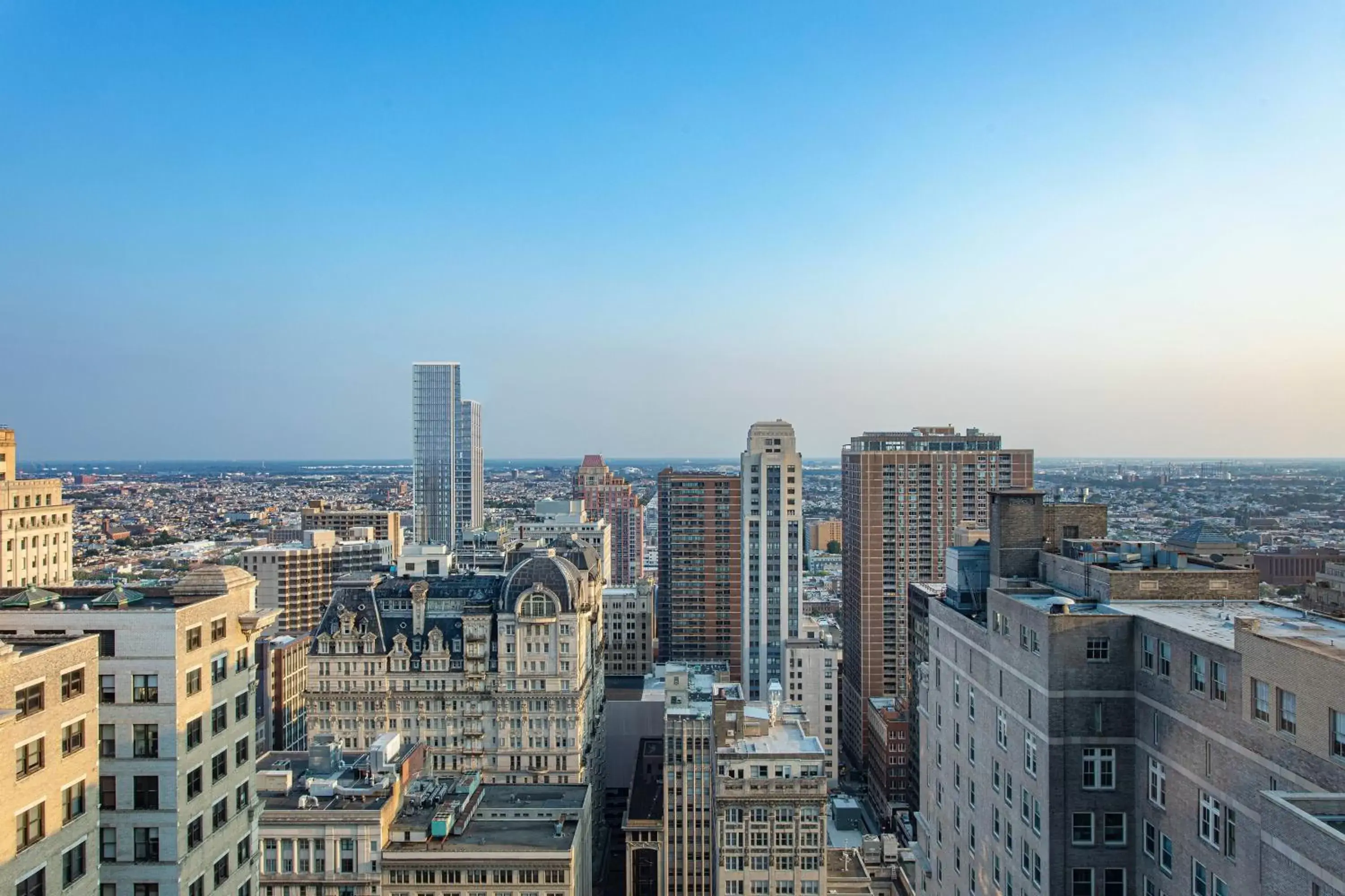 Spectacular Queen Room with Skyline View - Upper Floor/Mobility Accessible with Roll-In Shower in W Philadelphia Spectacular Queen Room with Skyline View - Upper Floor/Mobility Accessible with Roll-In Shower in W Philadelphia