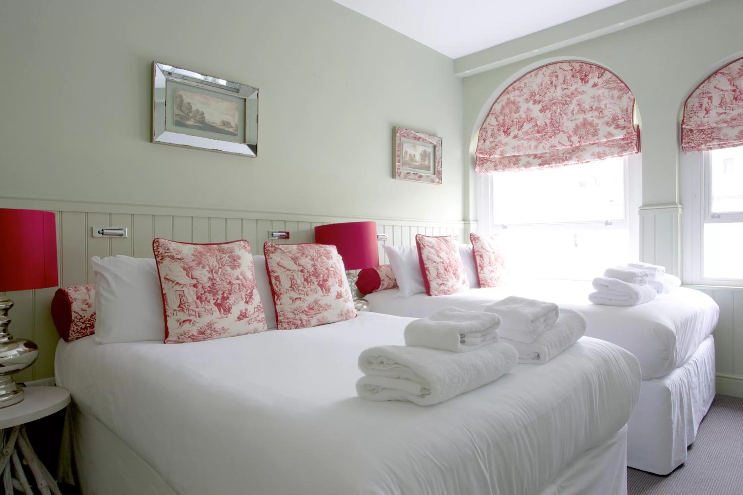 Bed in Georgian House Hotel