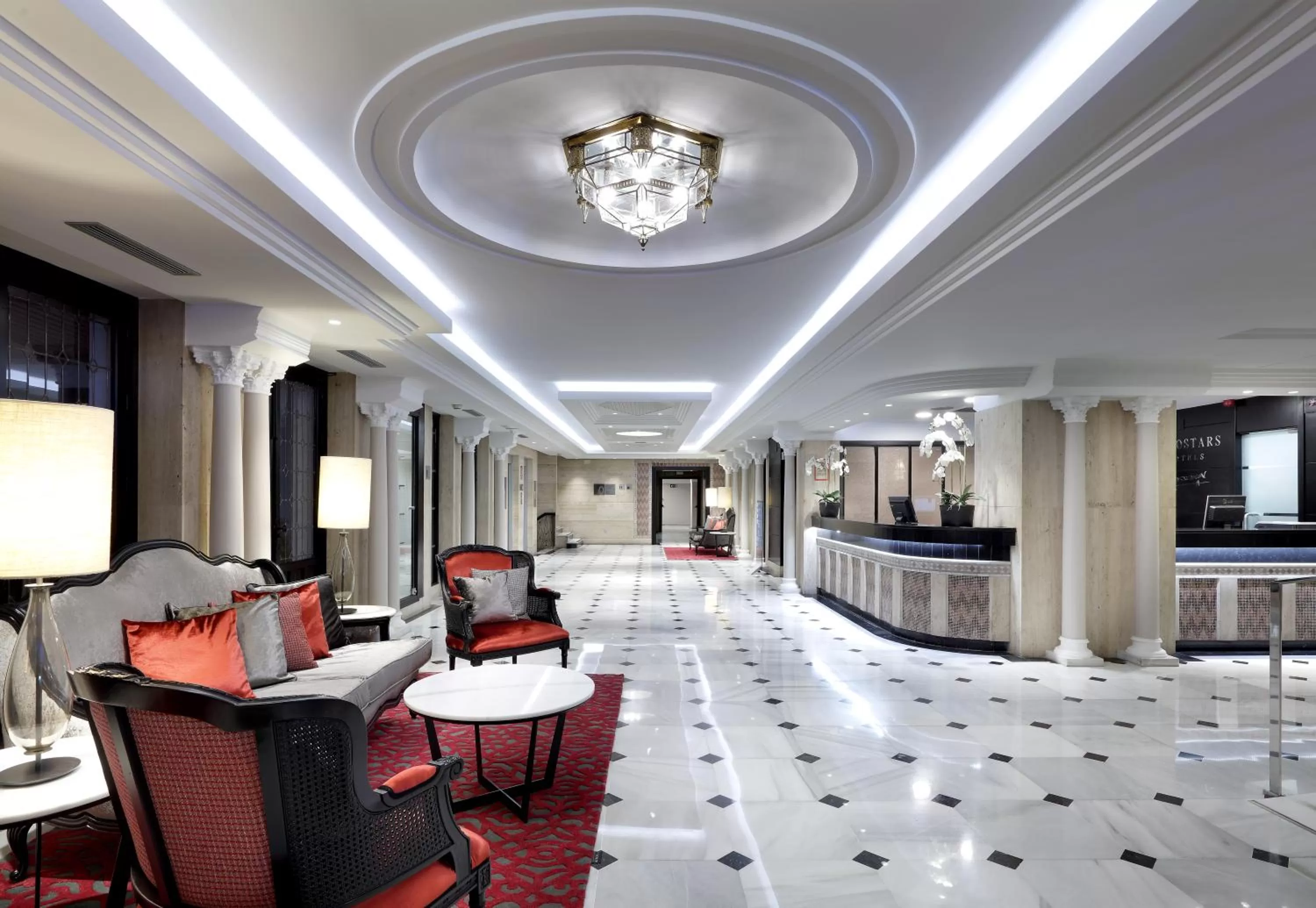 Lobby or reception in Eurostars Conquistador