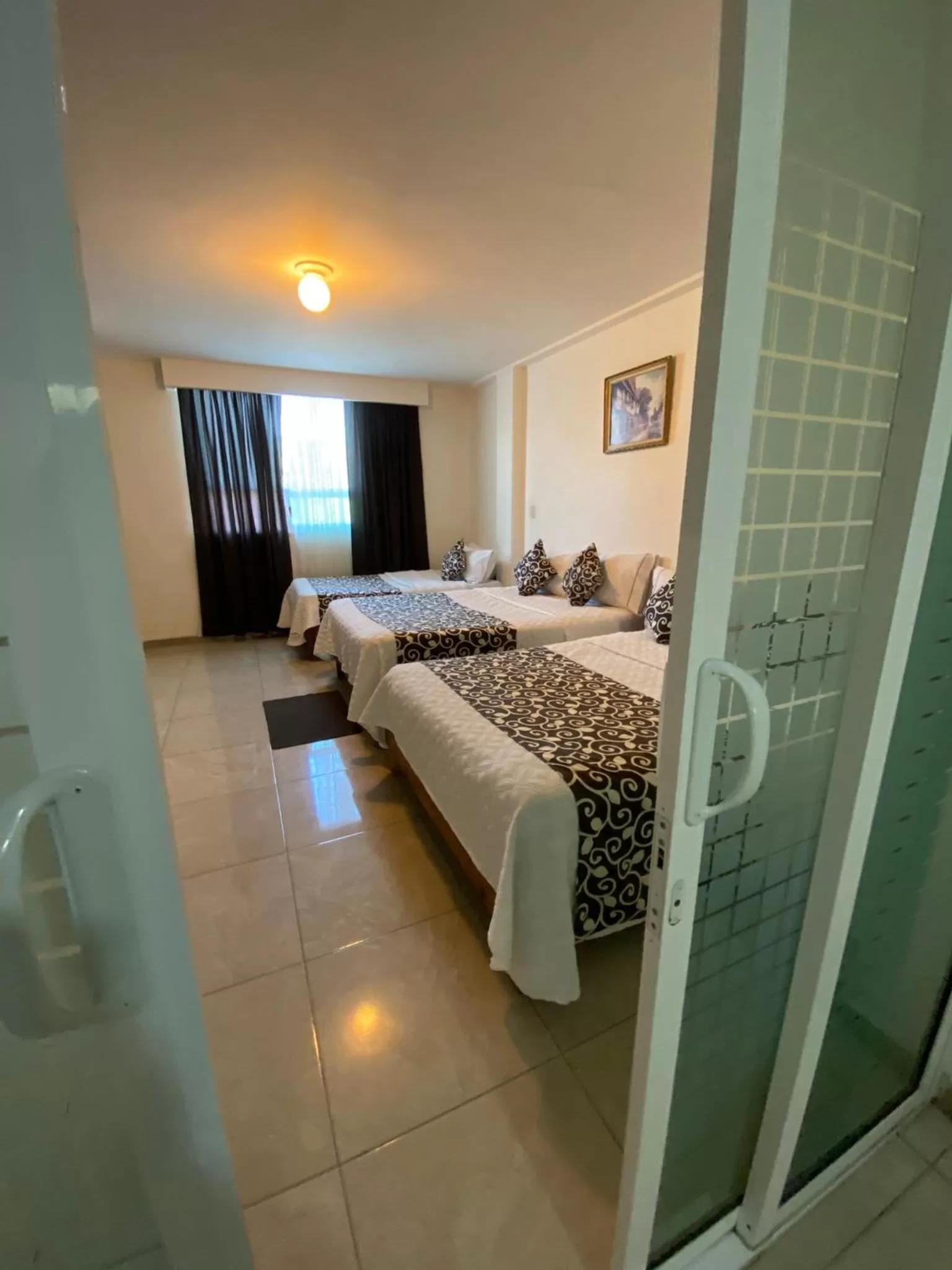 Photo of the whole room, Bed in Hotel Royal Puebla