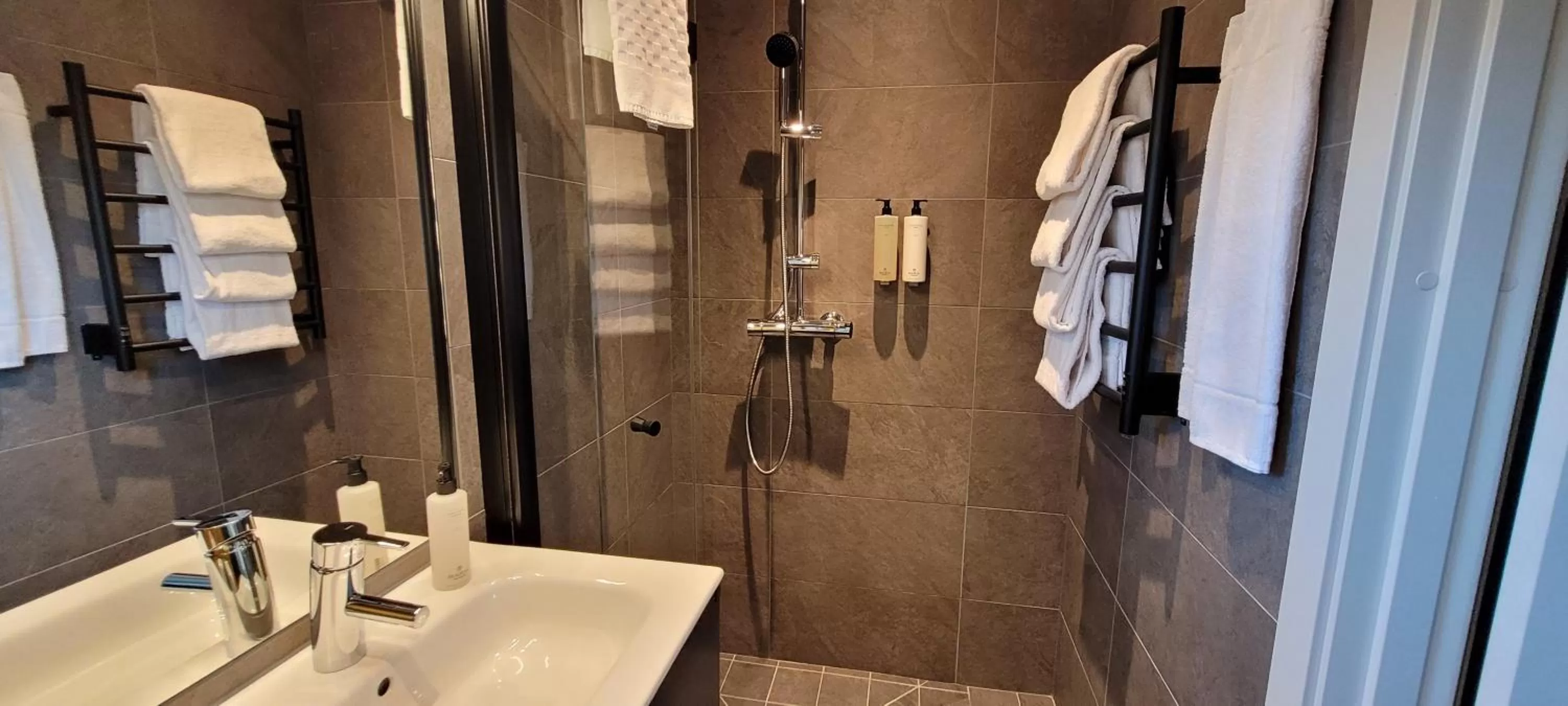 Shower in Halmstad Golfarena Hotell & Lägenheter