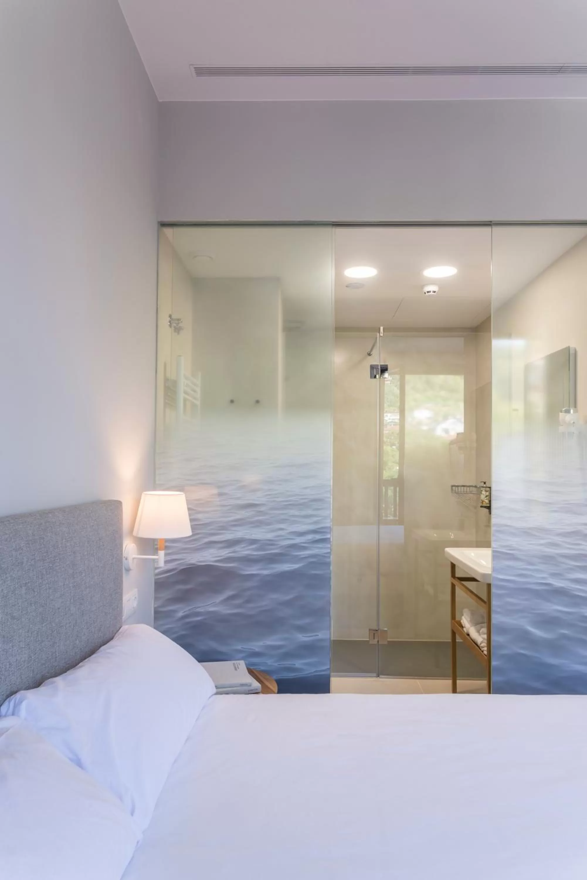 Shower, Bed in Bidaia Boutique Hotel