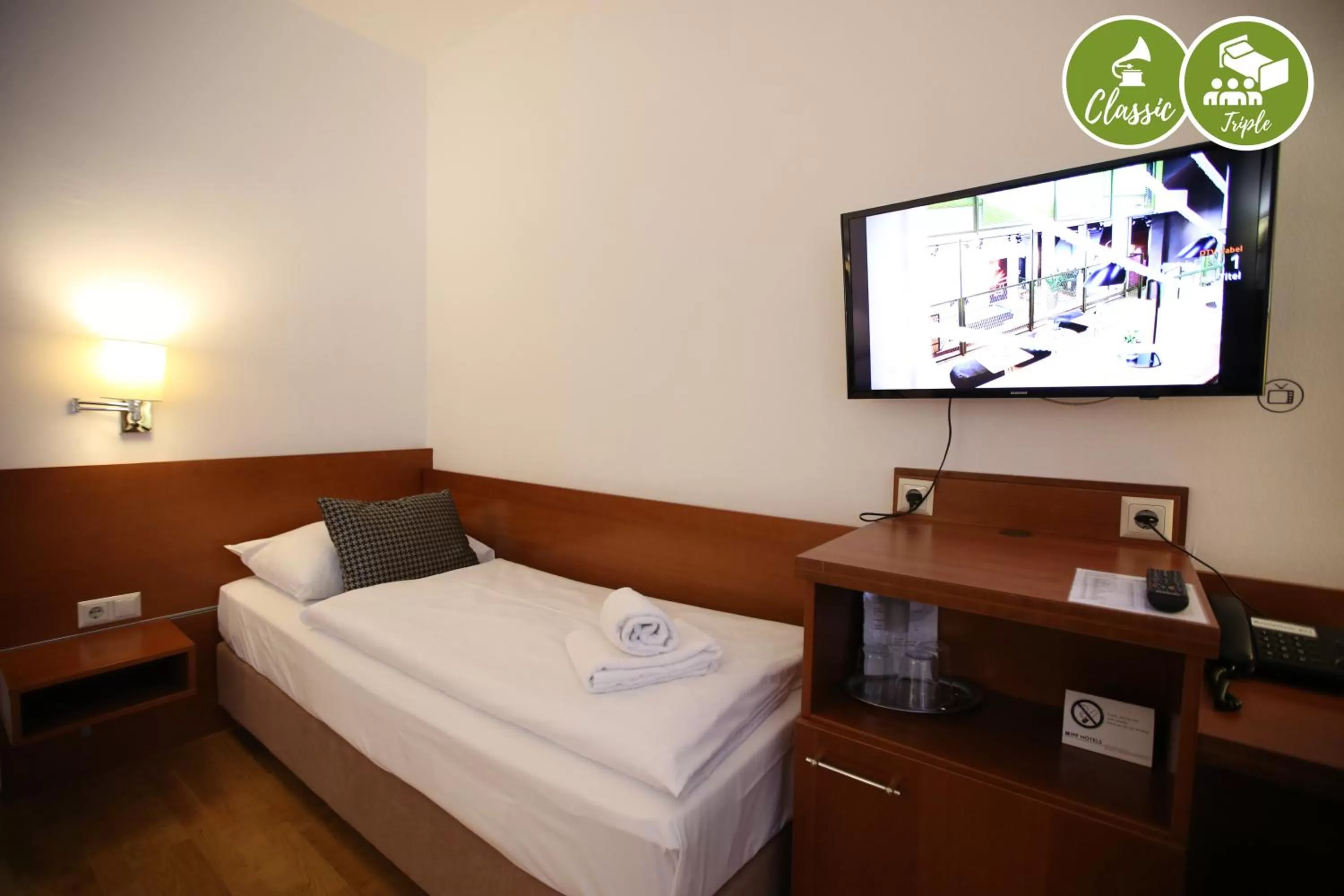 TV and multimedia, Bed in arte Hotel Wien Stadthalle