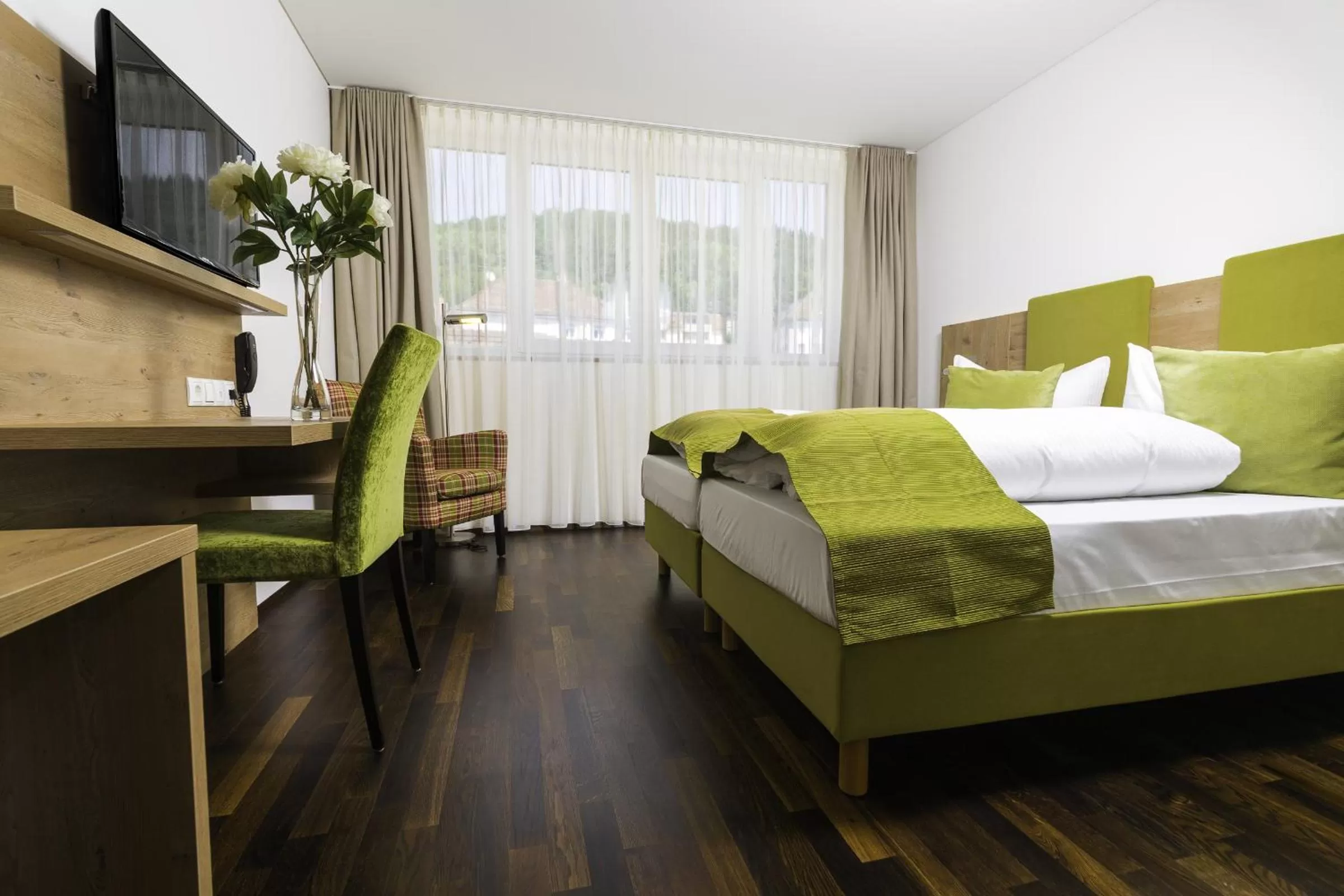 Day in Hotel Rheingold