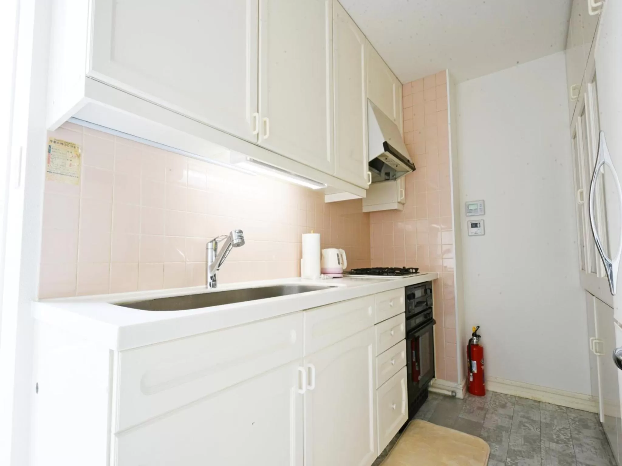 Kitchen or kitchenette, Kitchen/Kitchenette in Hostel PLEASURE MARUYAMA