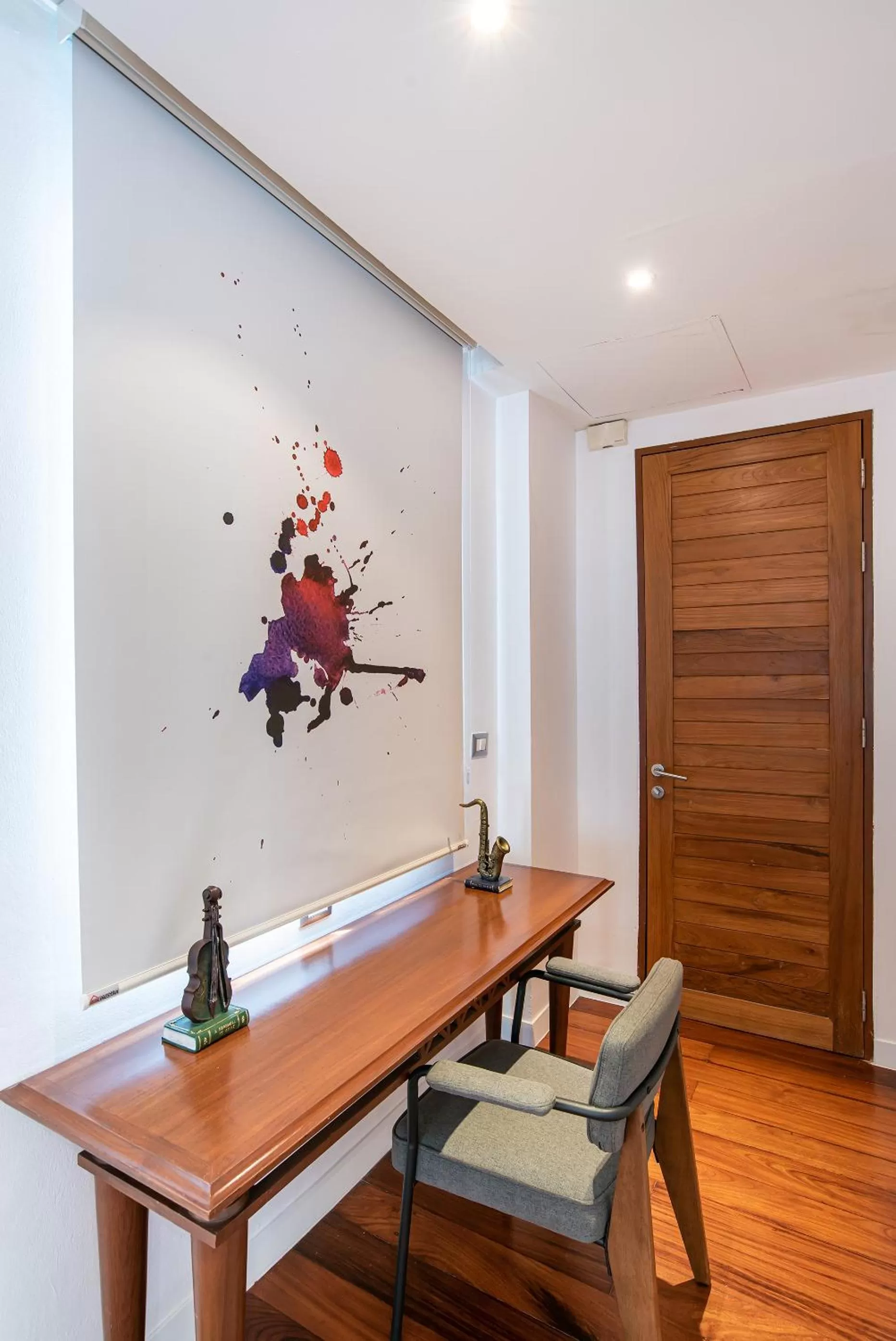 Living room in Benviar Tonson Residence