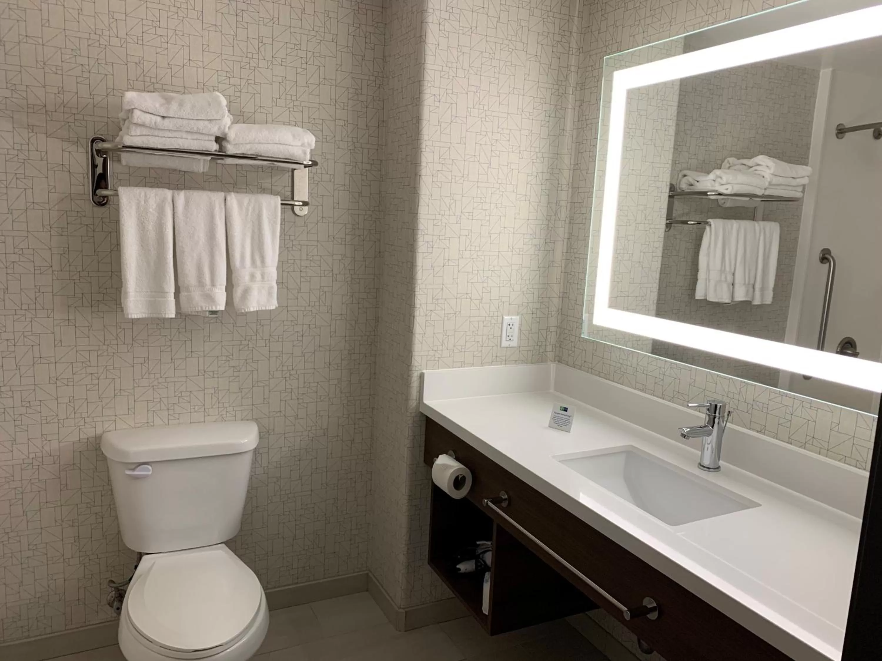Bathroom in Holiday Inn Express & Suites Woodland Hills by IHG
