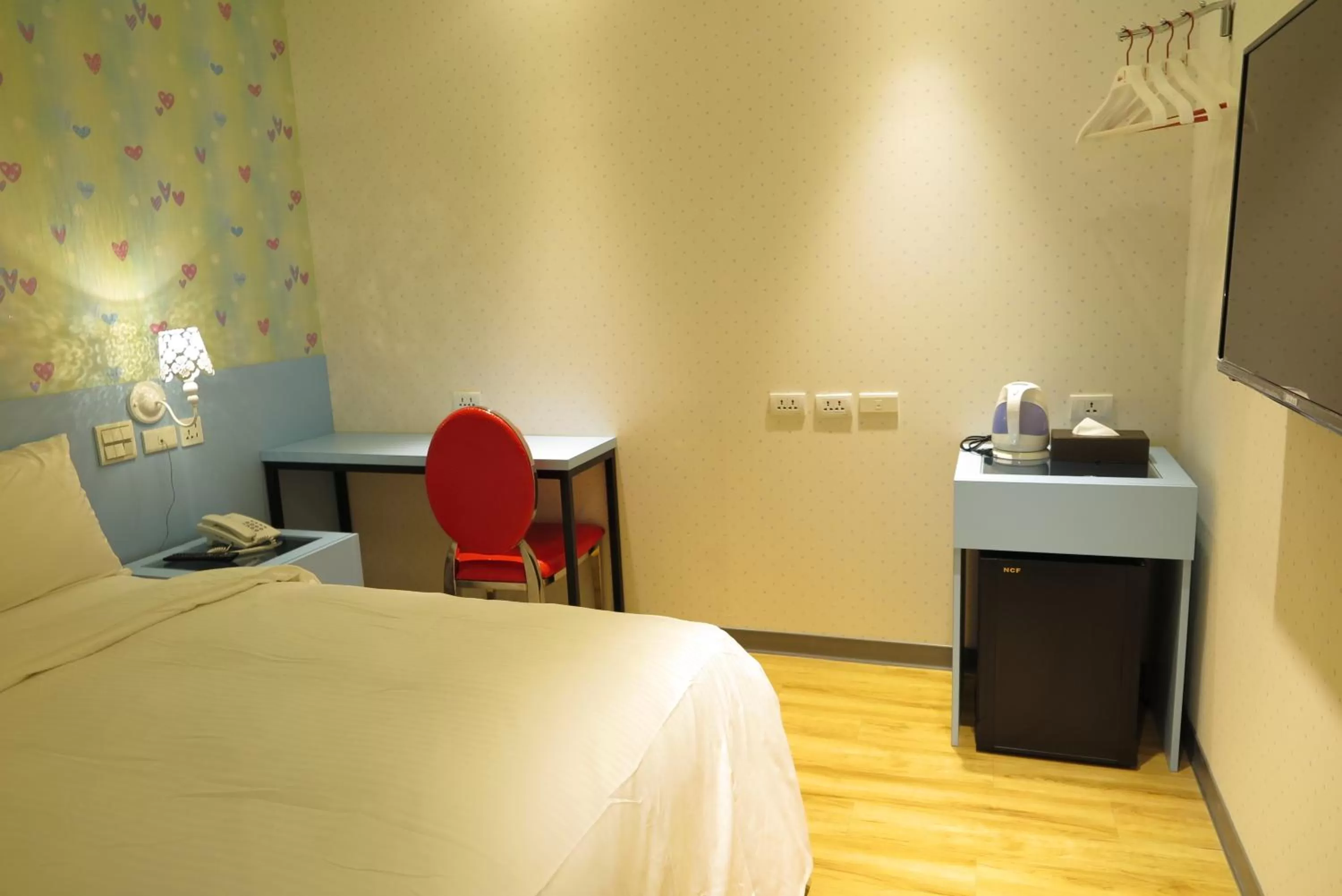 Photo of the whole room, Bed in 191 Hotel