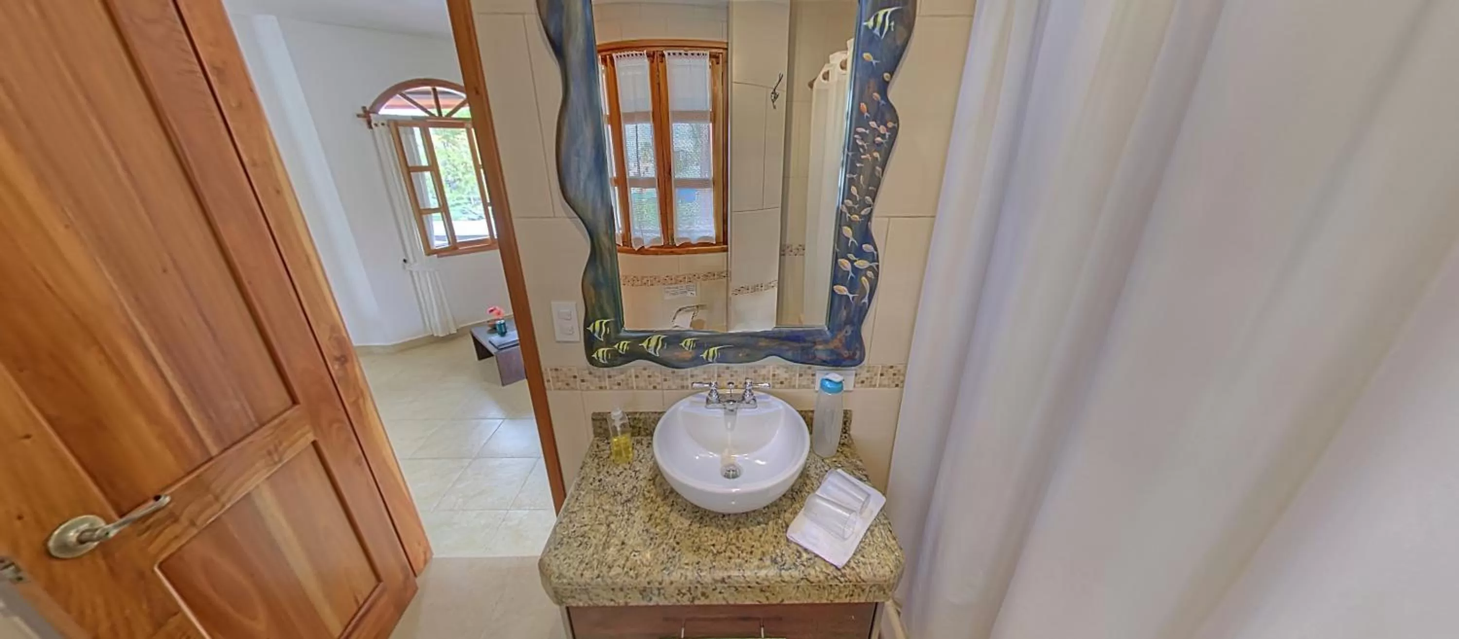 Bathroom in Hotel Galapagos Suites B&B