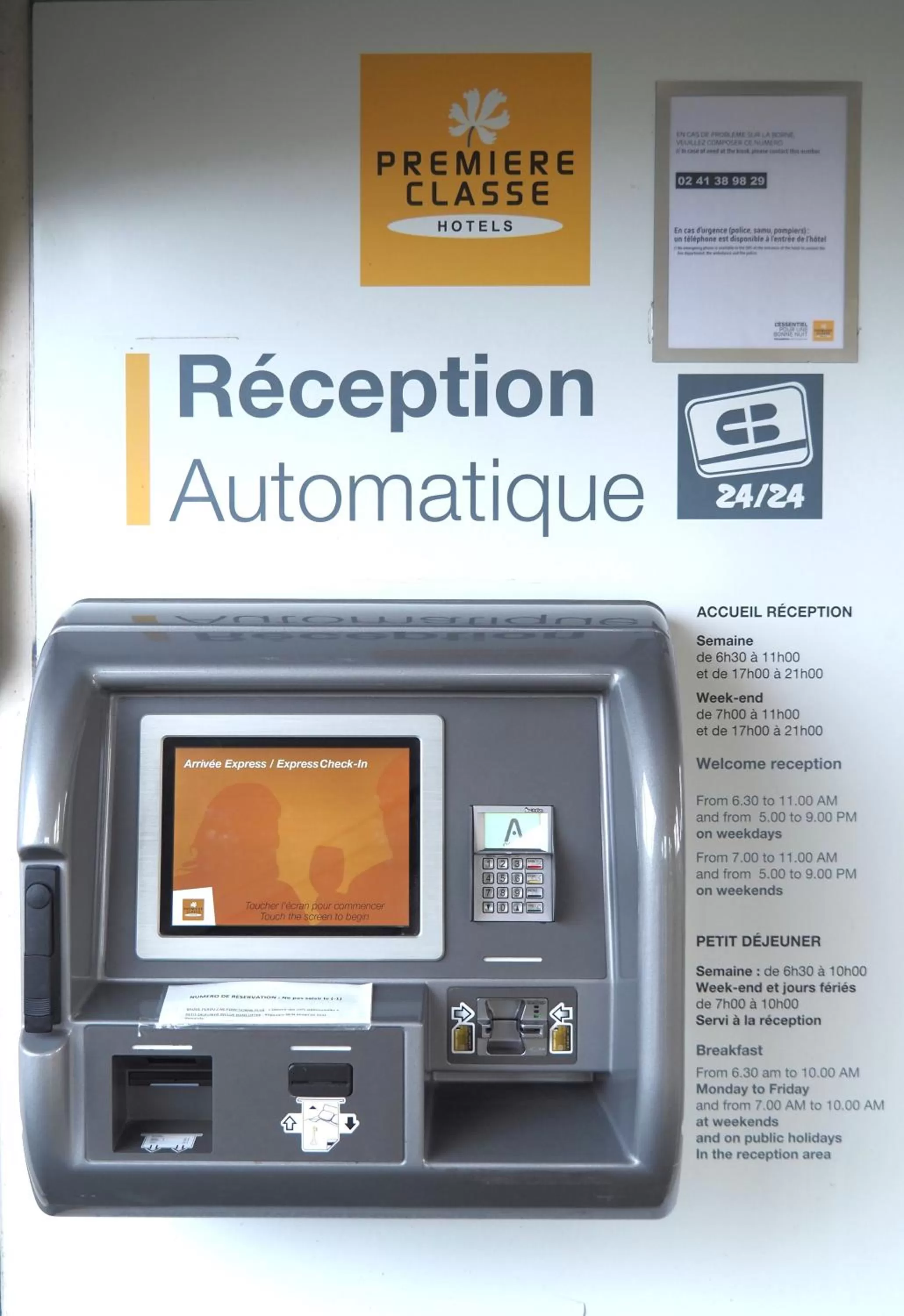 Lobby or reception in Premiere Classe Saumur