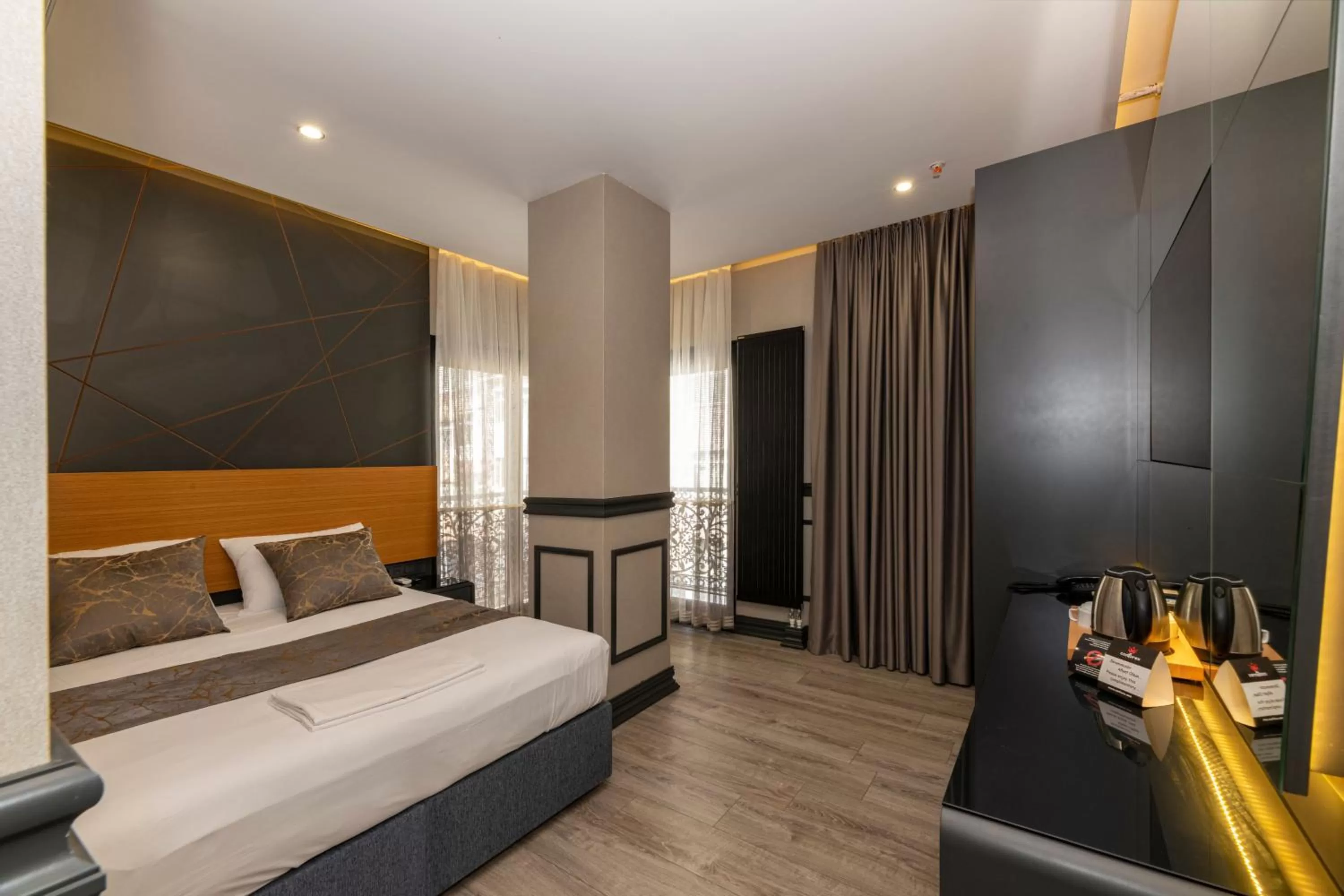 Photo of the whole room in Confores Hotel