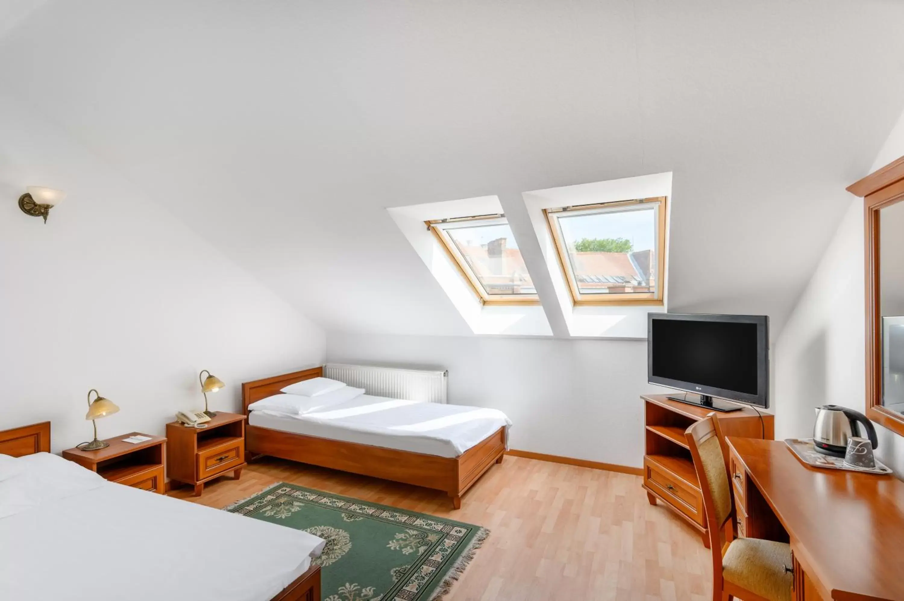 Small Twin Room in Kalvin House Budapest Small Twin Room in Kalvin House Budapest